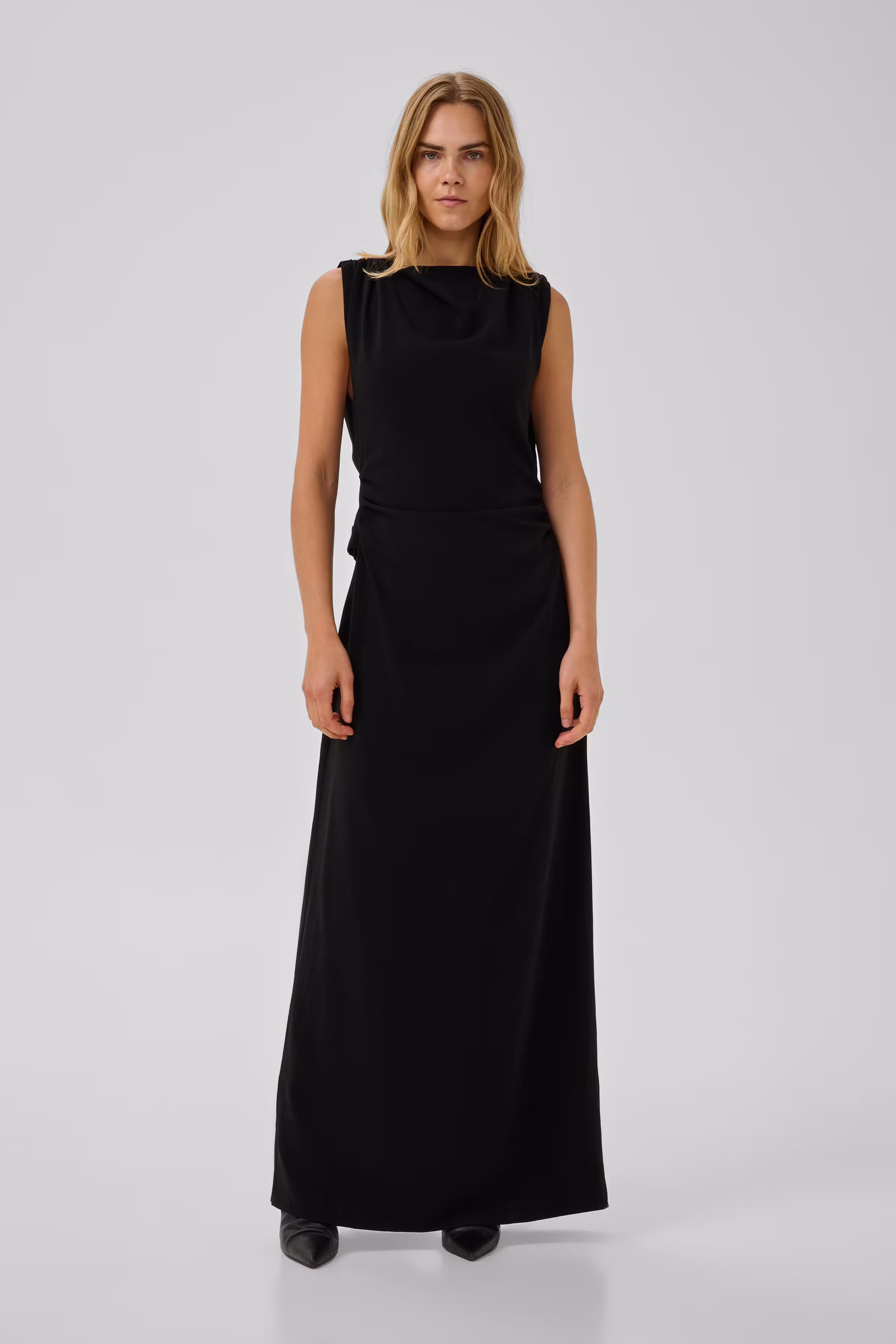 MWMille Kleid mit tiefem Rückenausschnitt LOOKBOOK FRONT 10705777-100031