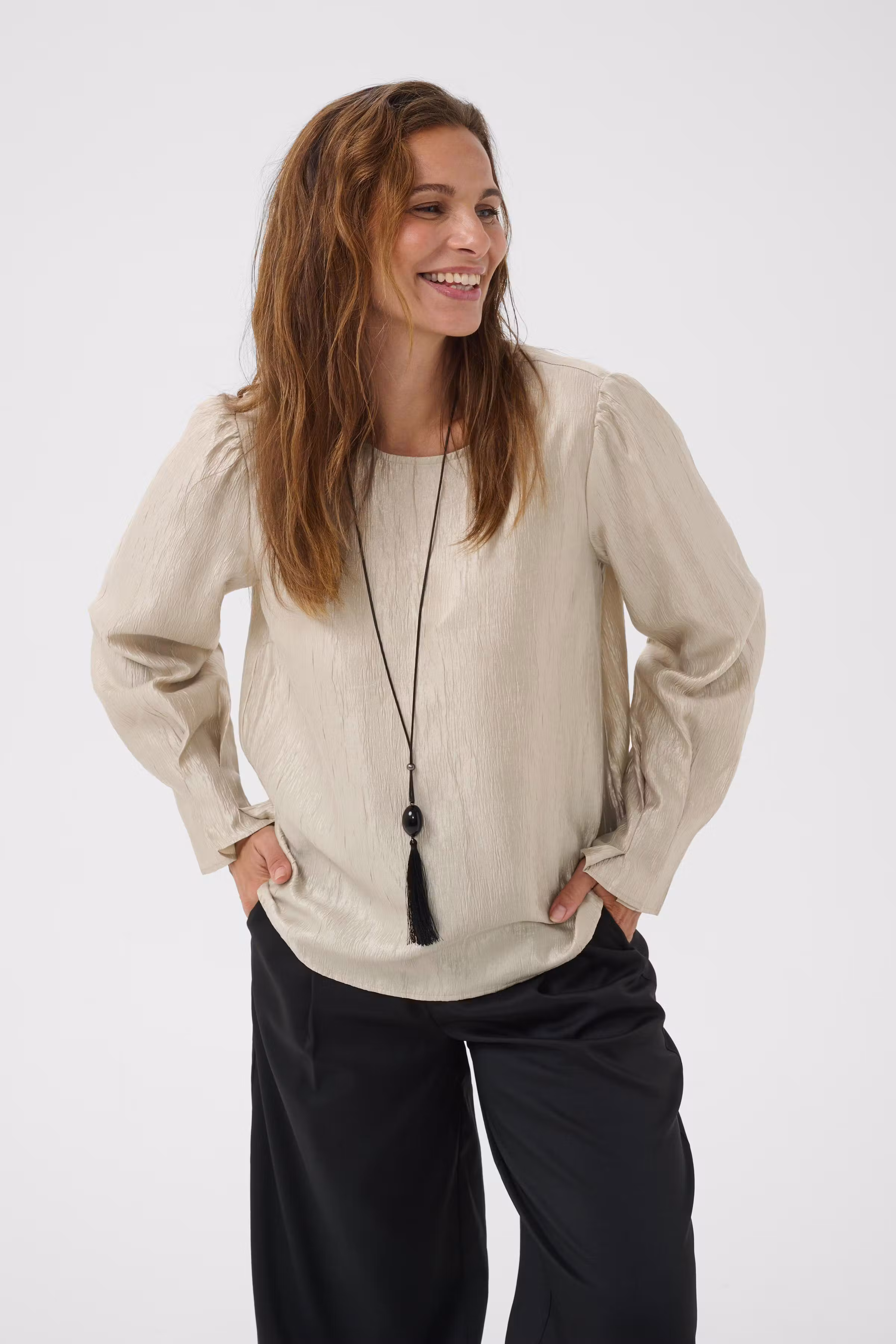 BPwinnie Blouse LOOKBOOK FRONT 40200241-151305