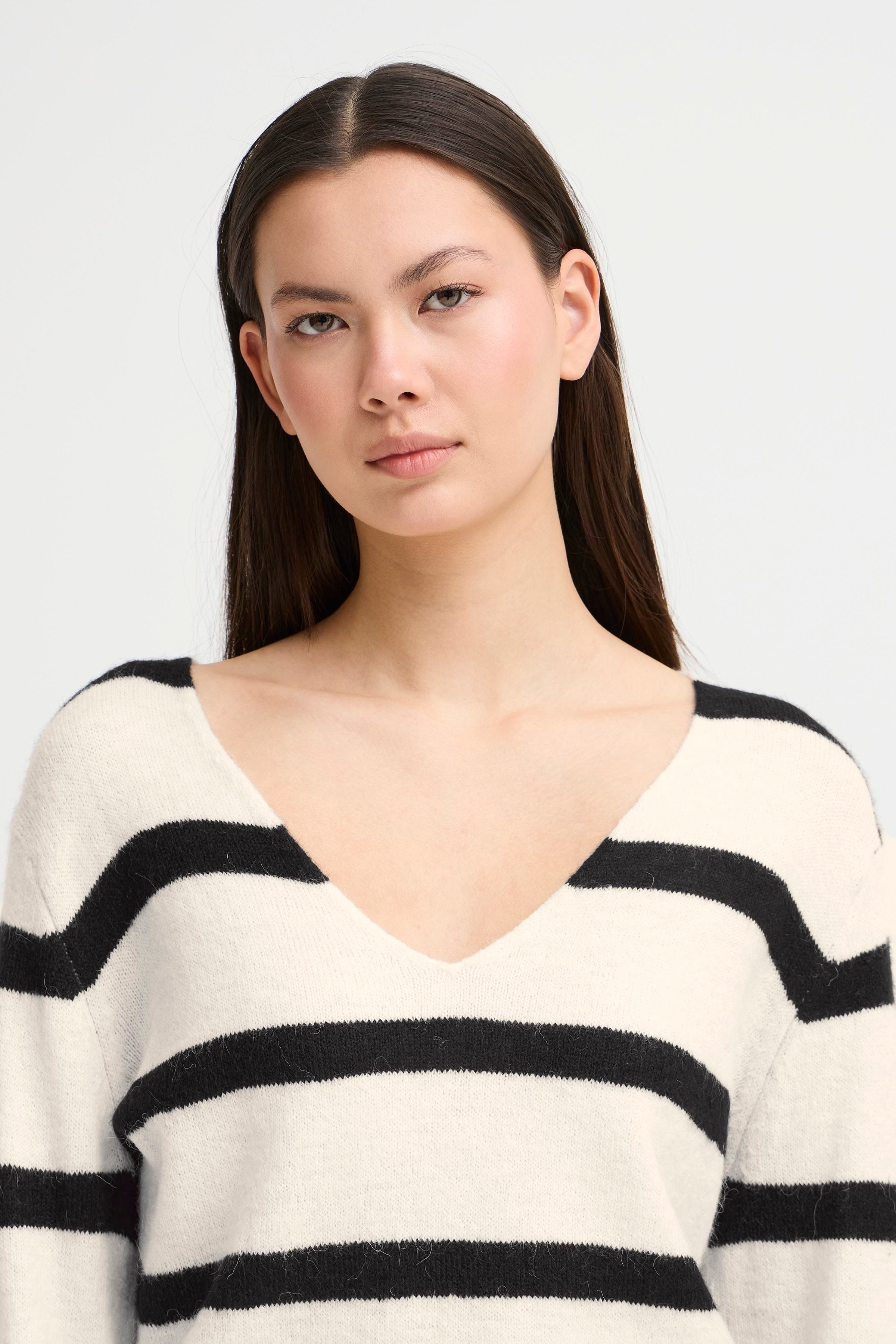 IHKAMARA Pullover LOOKBOOK DETAIL 20124162-900000356