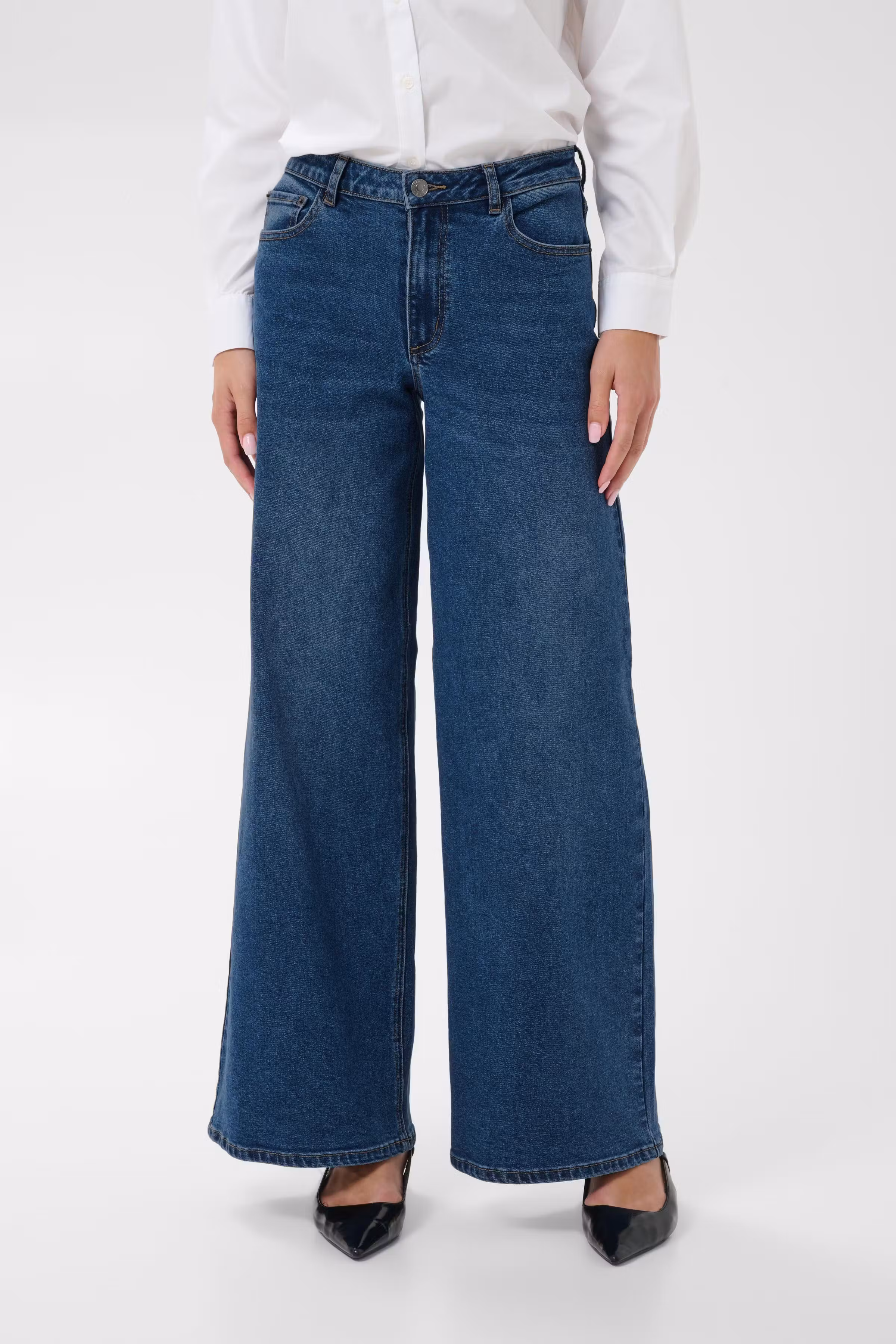 KArosalie Jeans LOOKBOOK FRONT 10513242-1000959