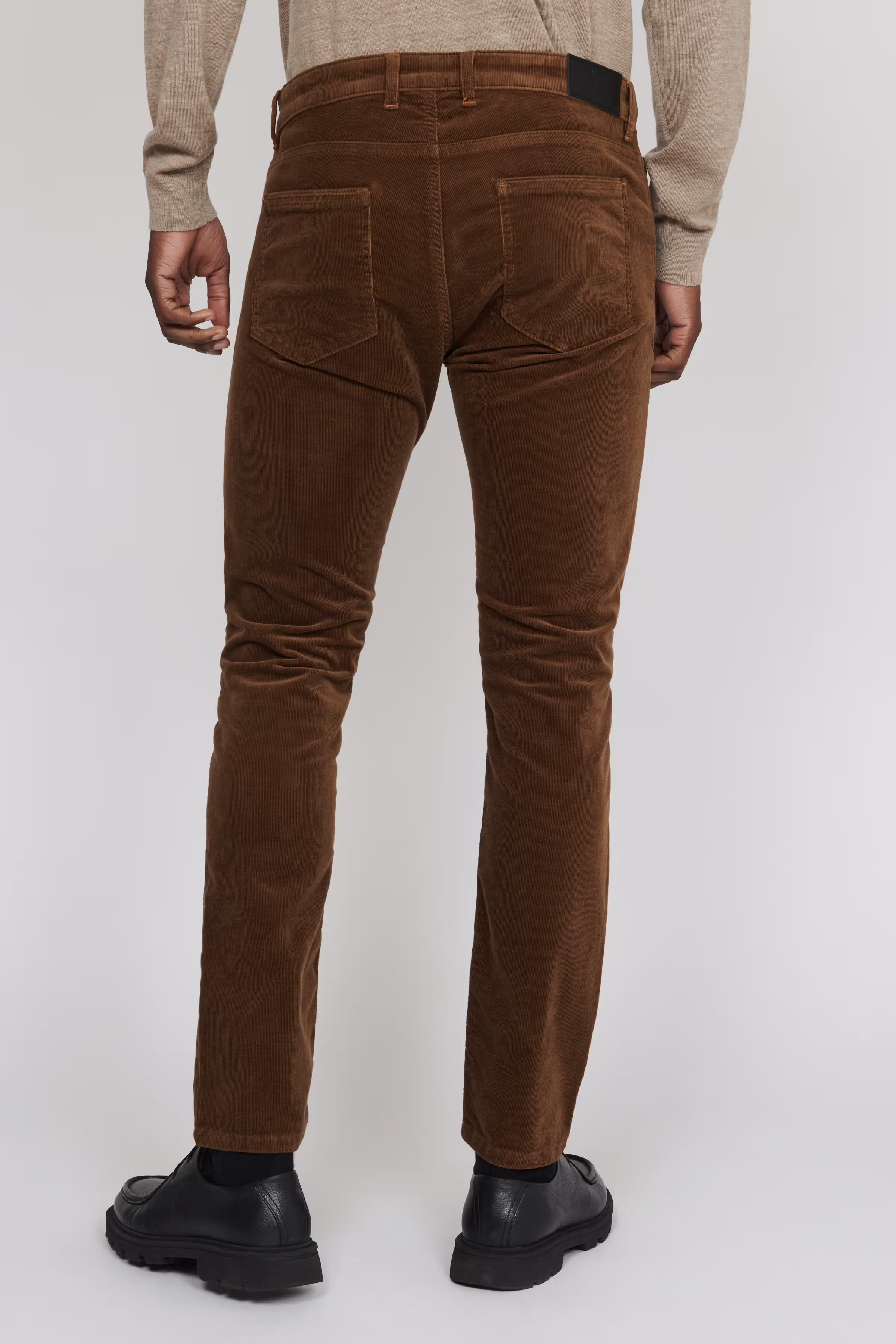 MApete Broek LOOKBOOK BACK 30206297-180930