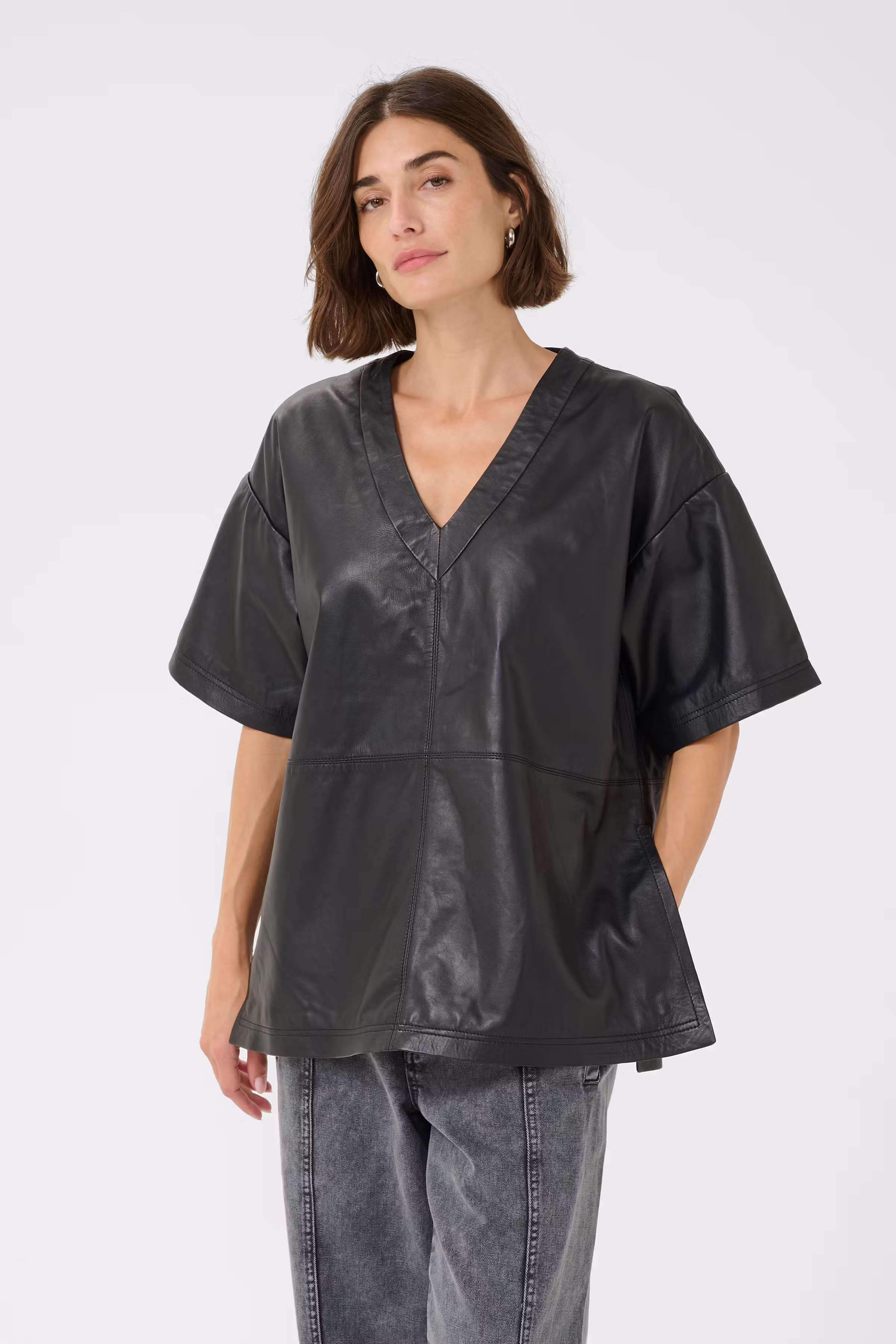 CUatam Bluse i læder LOOKBOOK FRONT 50112121-500012