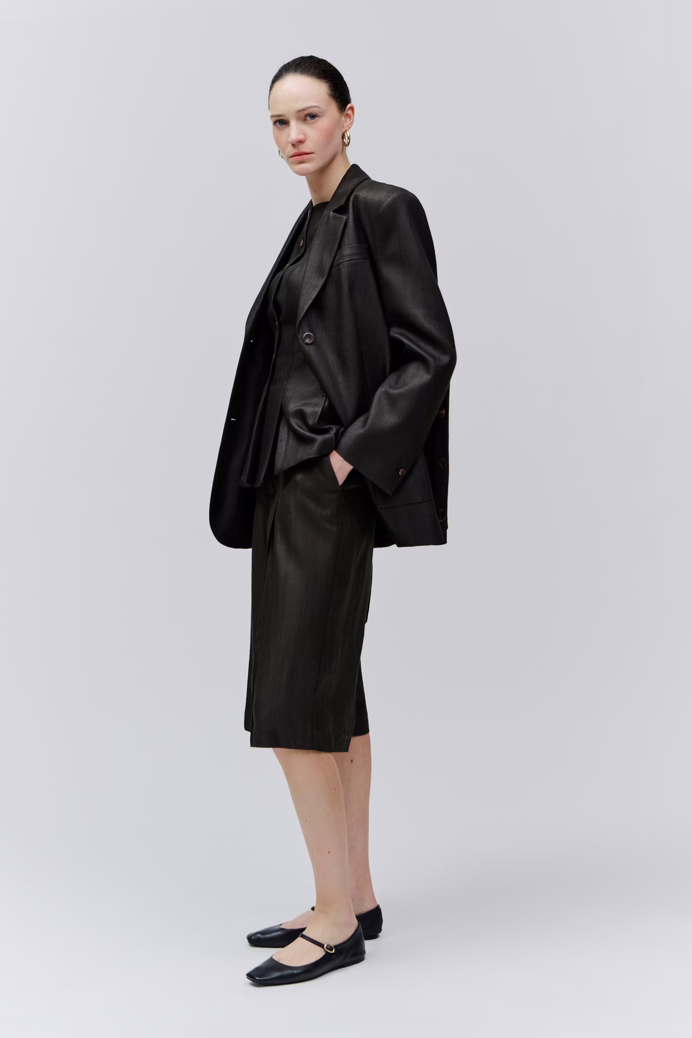 PLUM Shorts LOOKBOOK FRONT 30600633-BR291