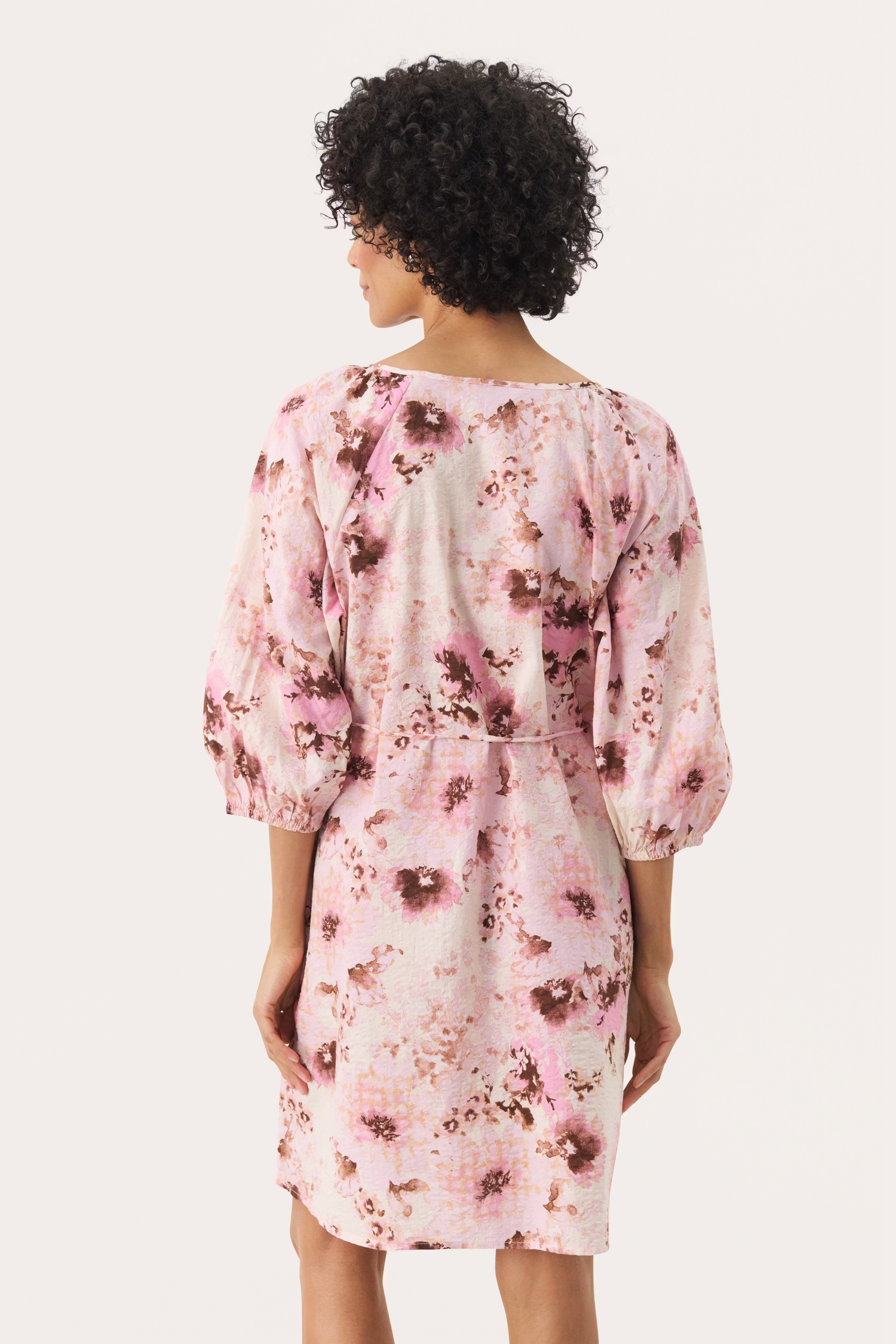 ReidinuPW Dress LOOKBOOK BACK 30310057-303767