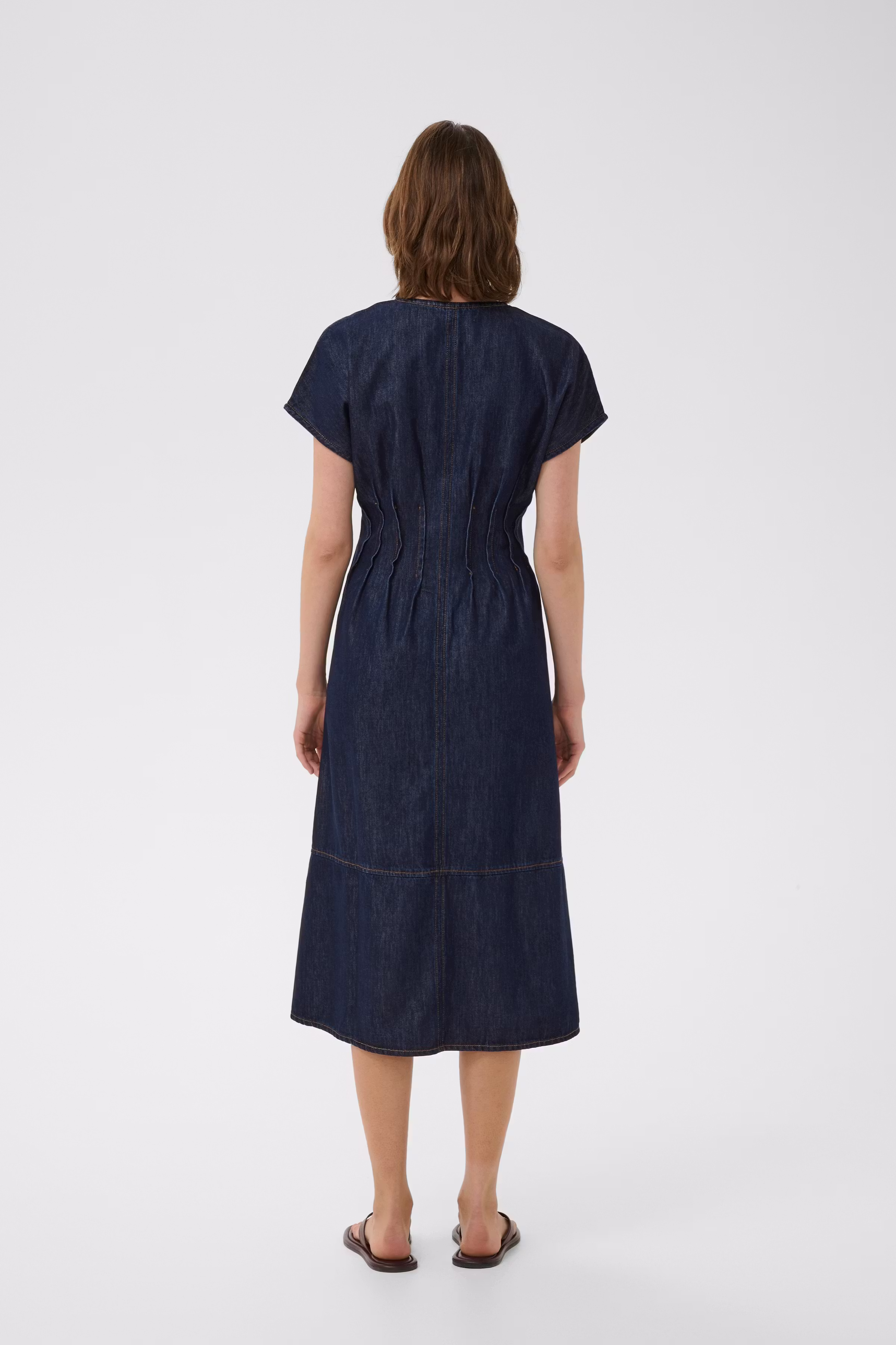 BenovaIW Kjole LOOKBOOK BACK 30111208-304092