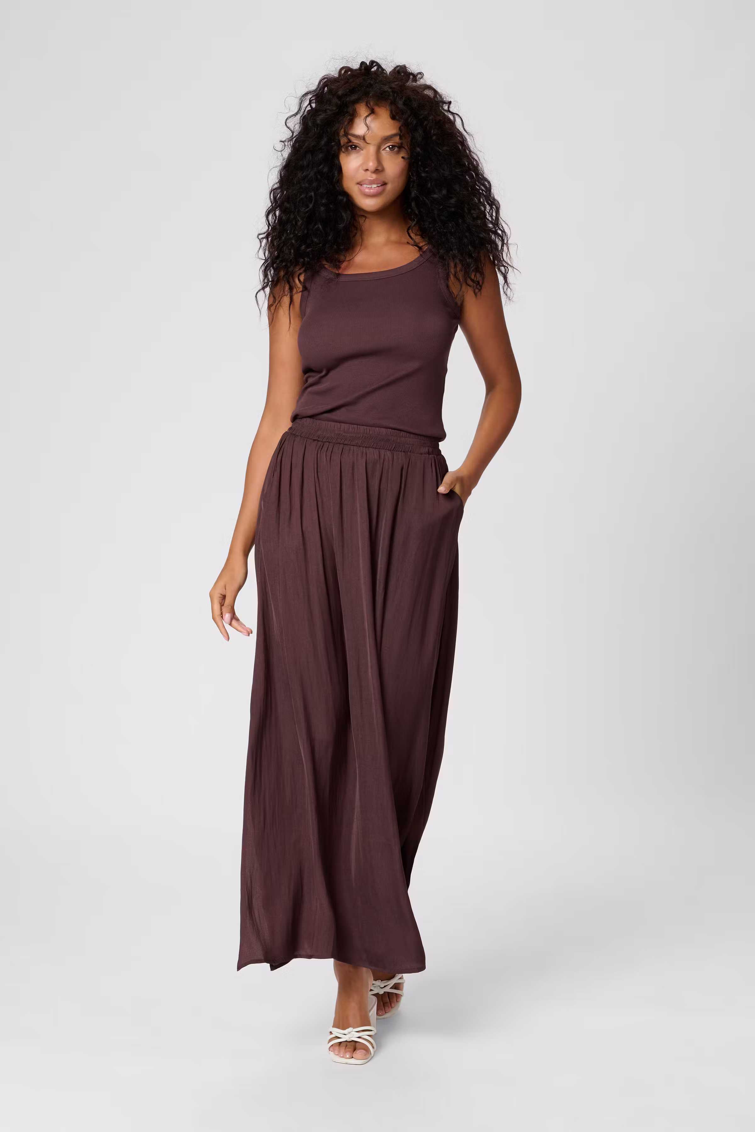 KAallie Skjørt LOOKBOOK FRONT 10509147-191619