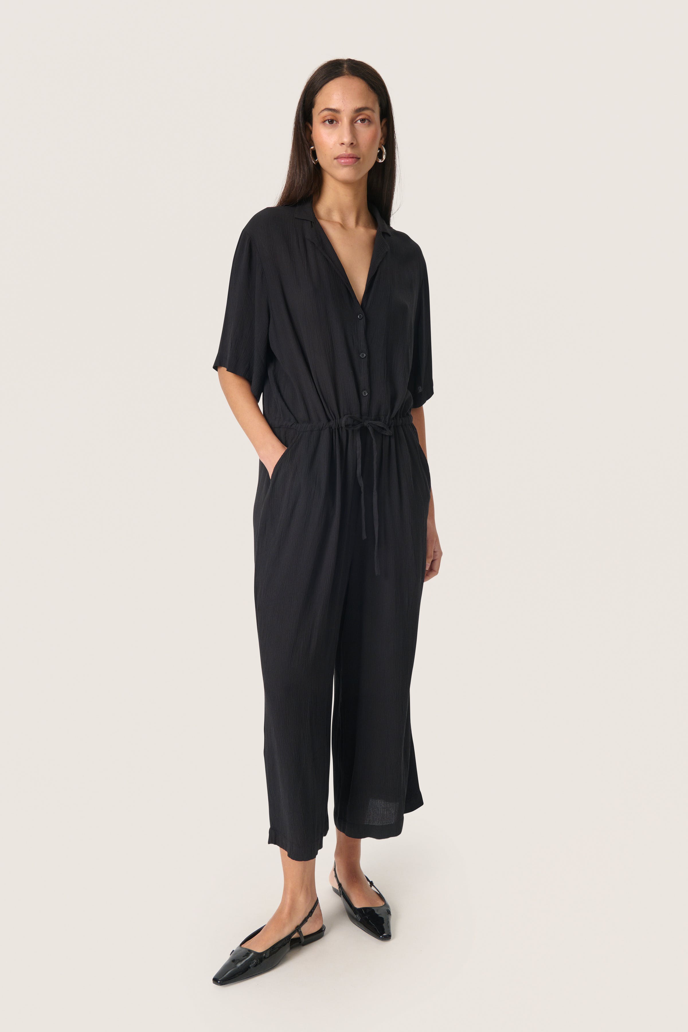SLElonor Jumpsuit LOOKBOOK FRONT 30408205-194008