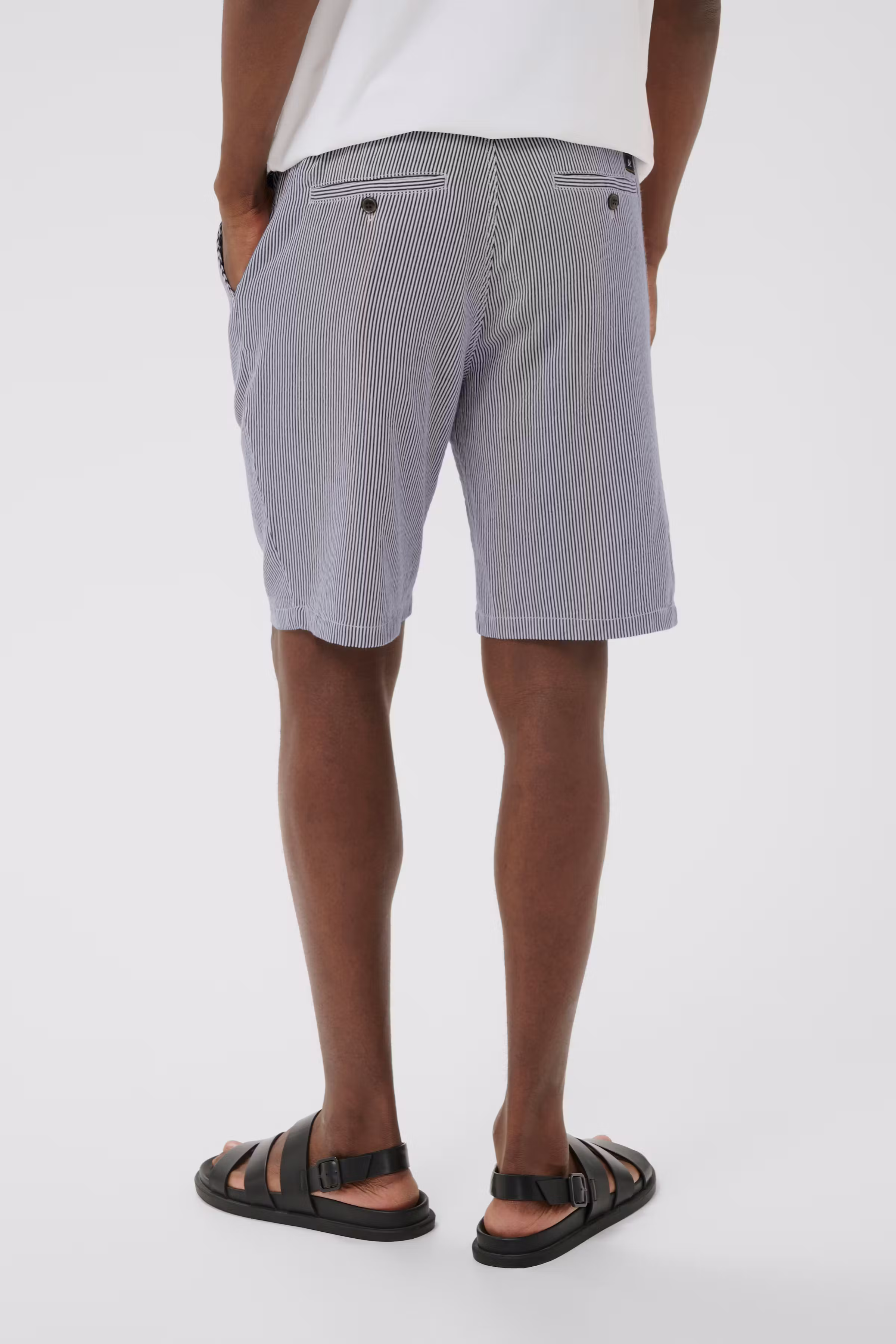 MAfinch Shorts LOOKBOOK BACK 30209081-110104