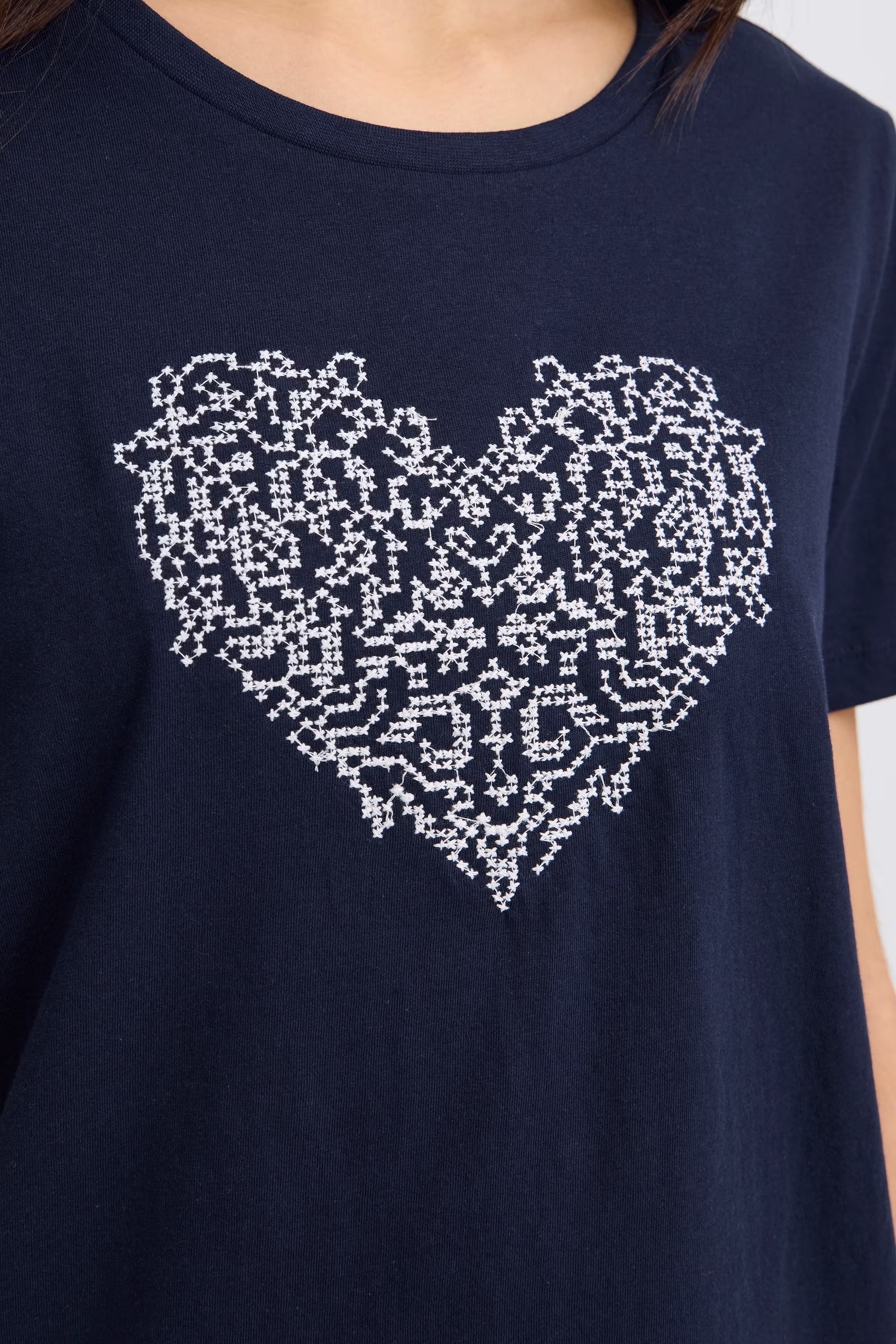 FRRIASA T-shirt LOOKBOOK DETAIL 20617603-900010620