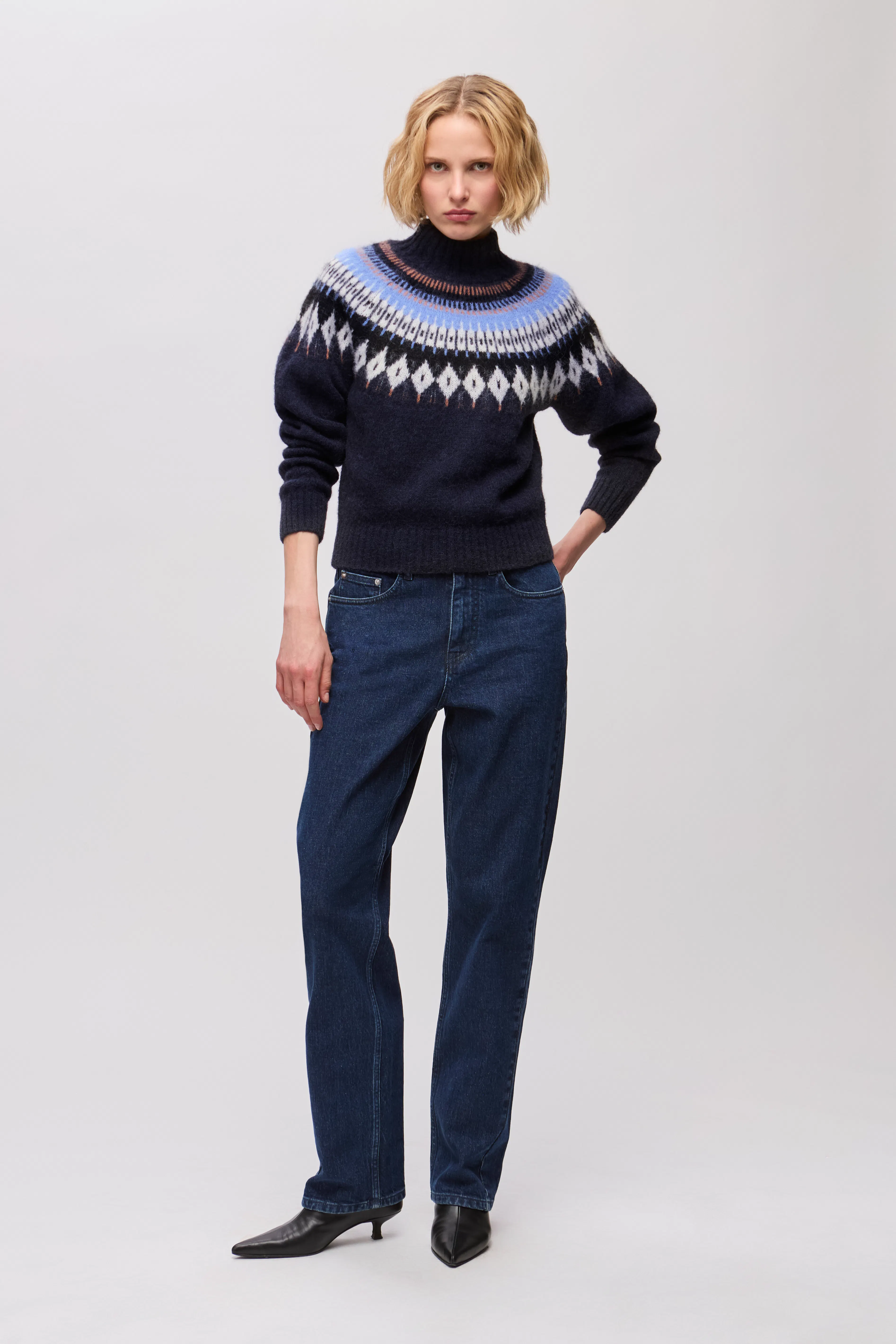IOFidessa Pullover LOOKBOOK FRONT 30600032-BL900