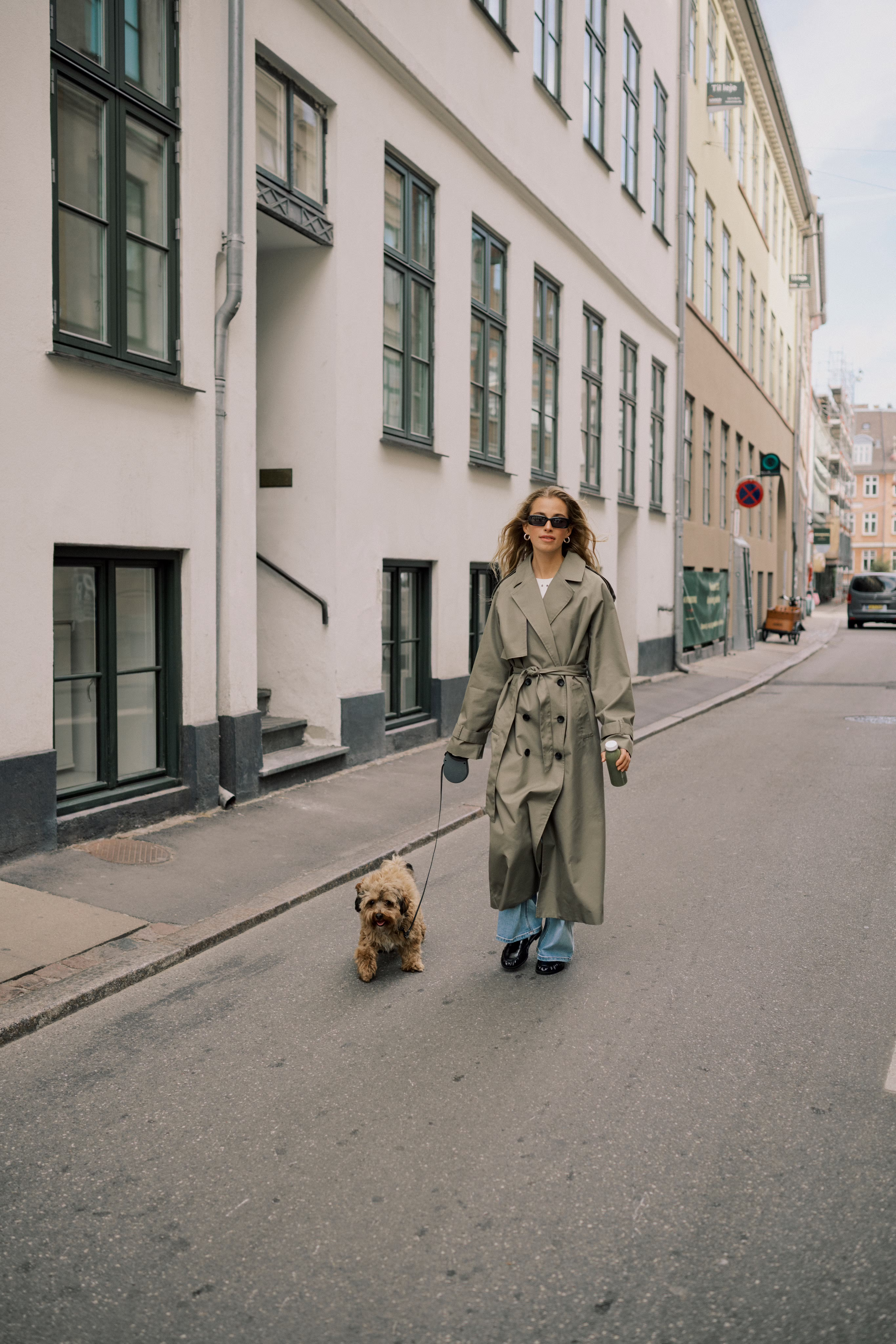 KAvalentina Coat LOCATION FRONT 10511102-170517