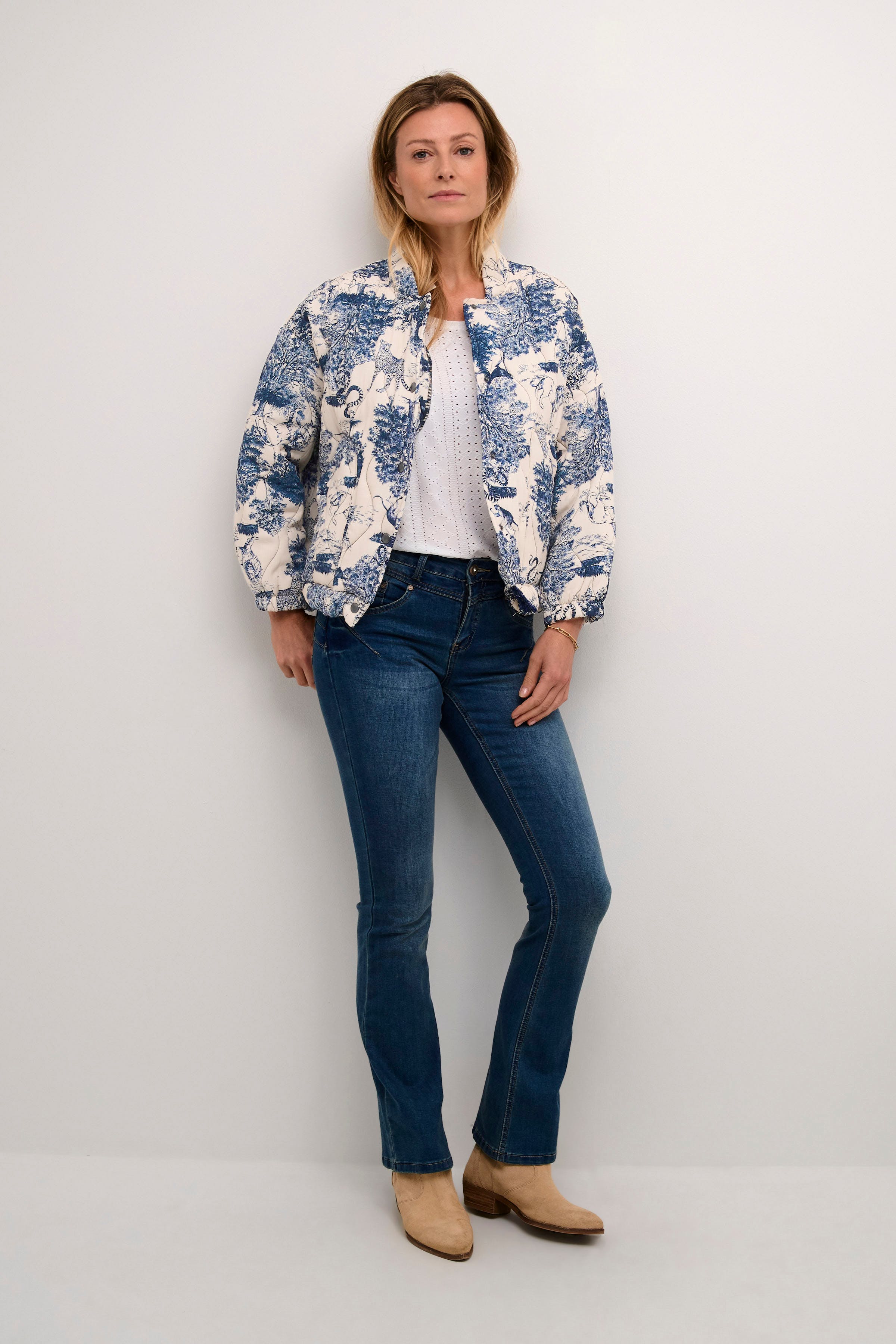 CRMaisey Manteau Bomber LOOKBOOK FRONT 10613139-106789