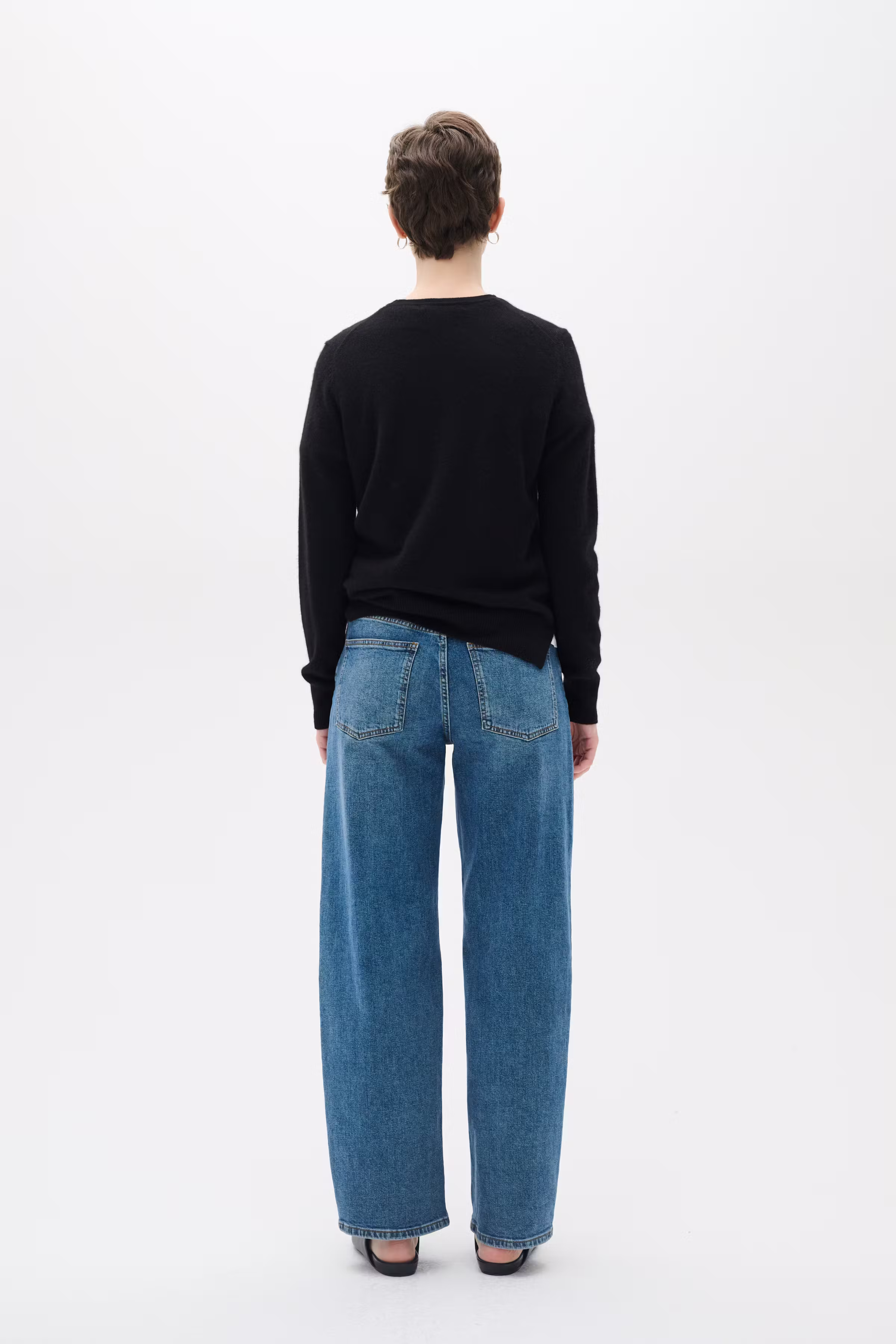 LukkaIW Crew-neck Cashmere Pullover LOOKBOOK BACK 30107629-10050