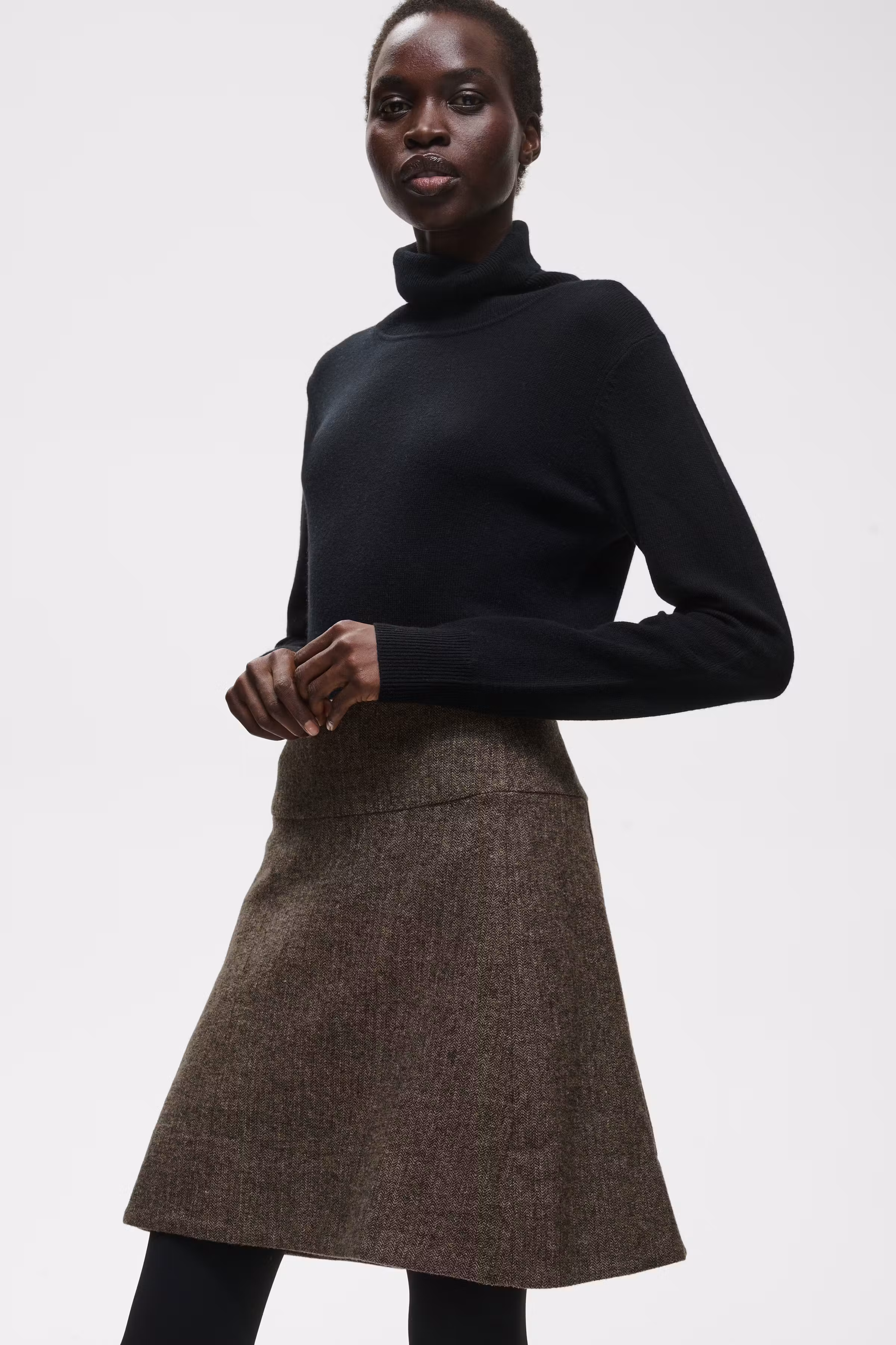 LixiIW Hose LOOKBOOK FRONT 30111414-305852