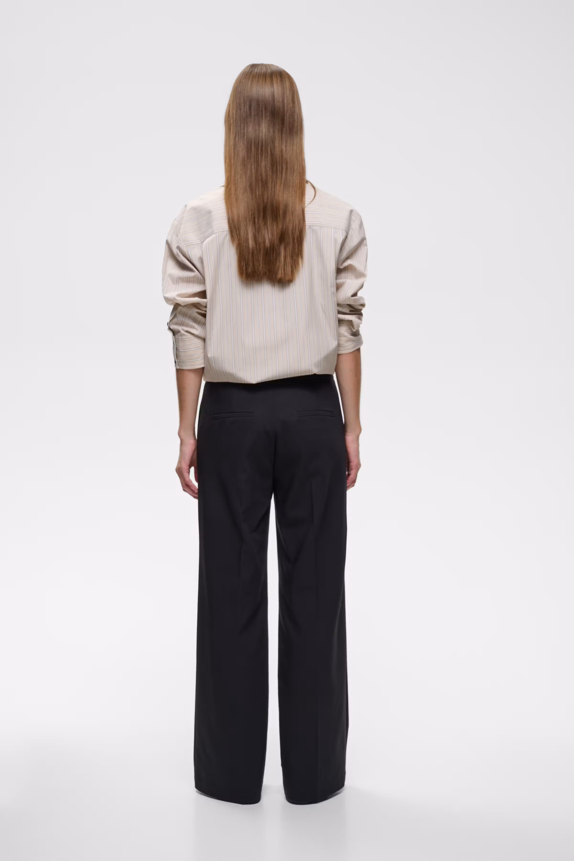 ZellaIW Hose LOOKBOOK BACK 30106240-194008