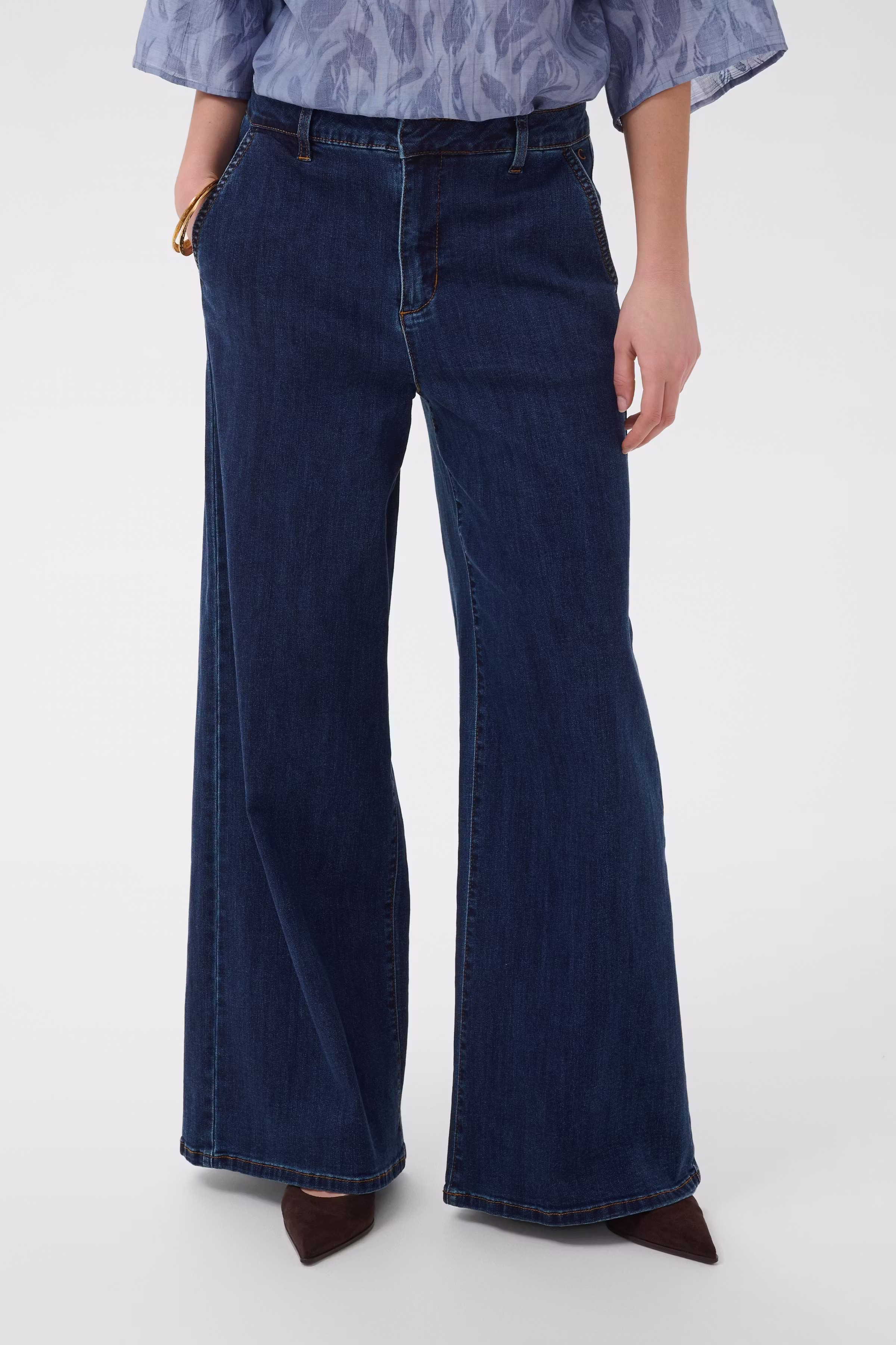 CRVisti Jeans LOOKBOOK FRONT 10612286-100114