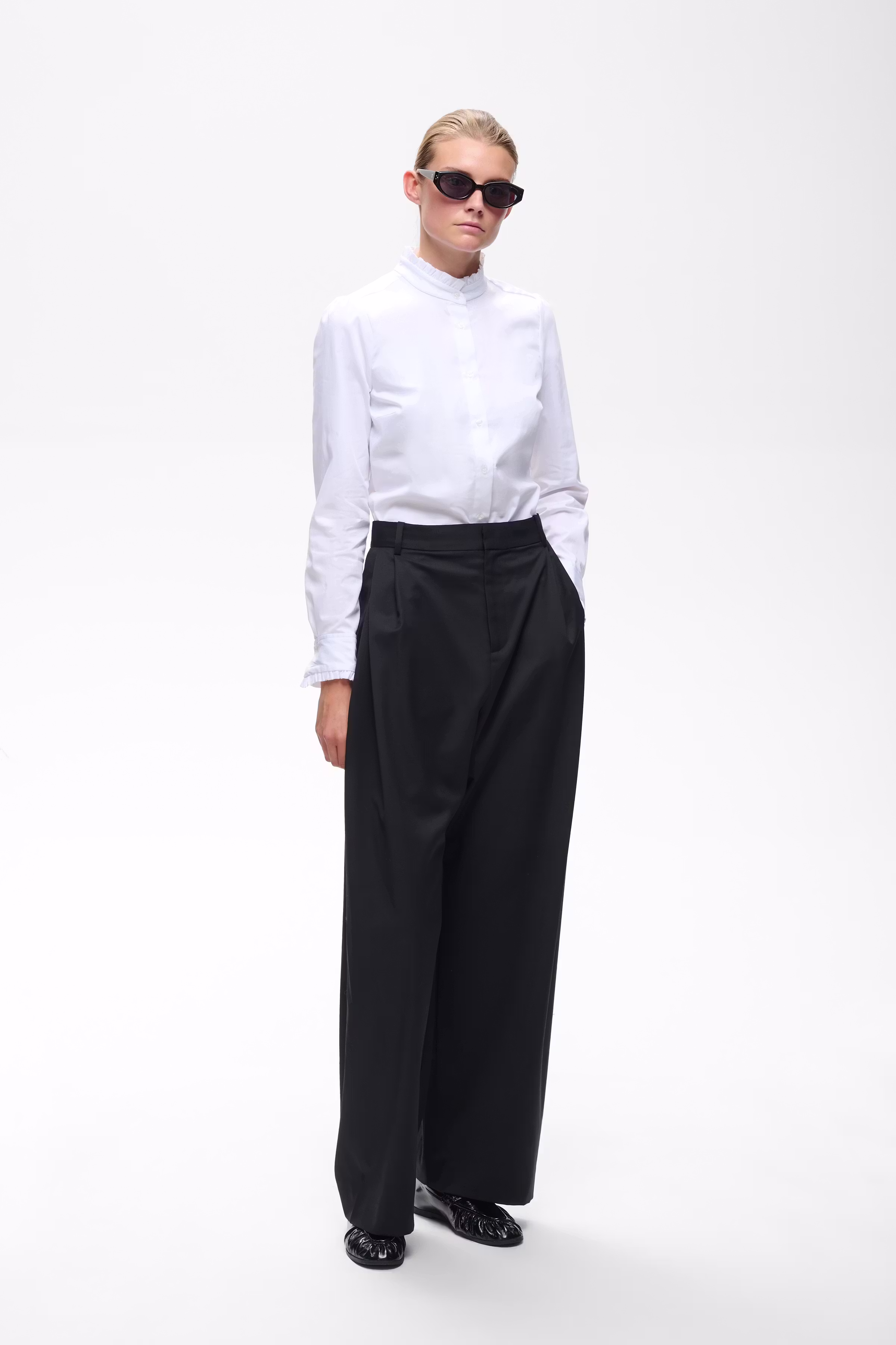 CallyIW LOOKBOOK FRONT 30111128-300001