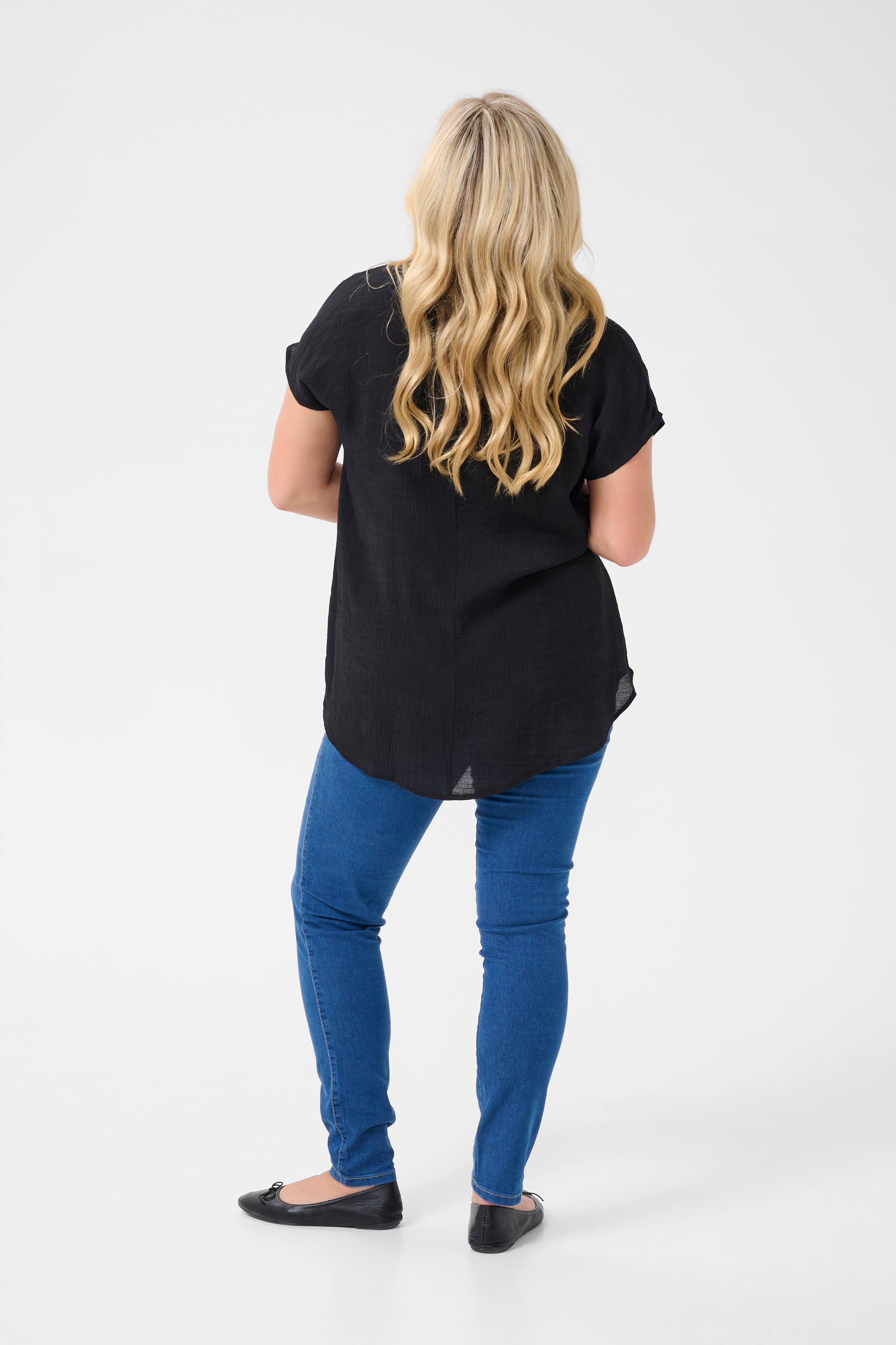 KCalia Blouse LOOKBOOK BACK 10583462-100121