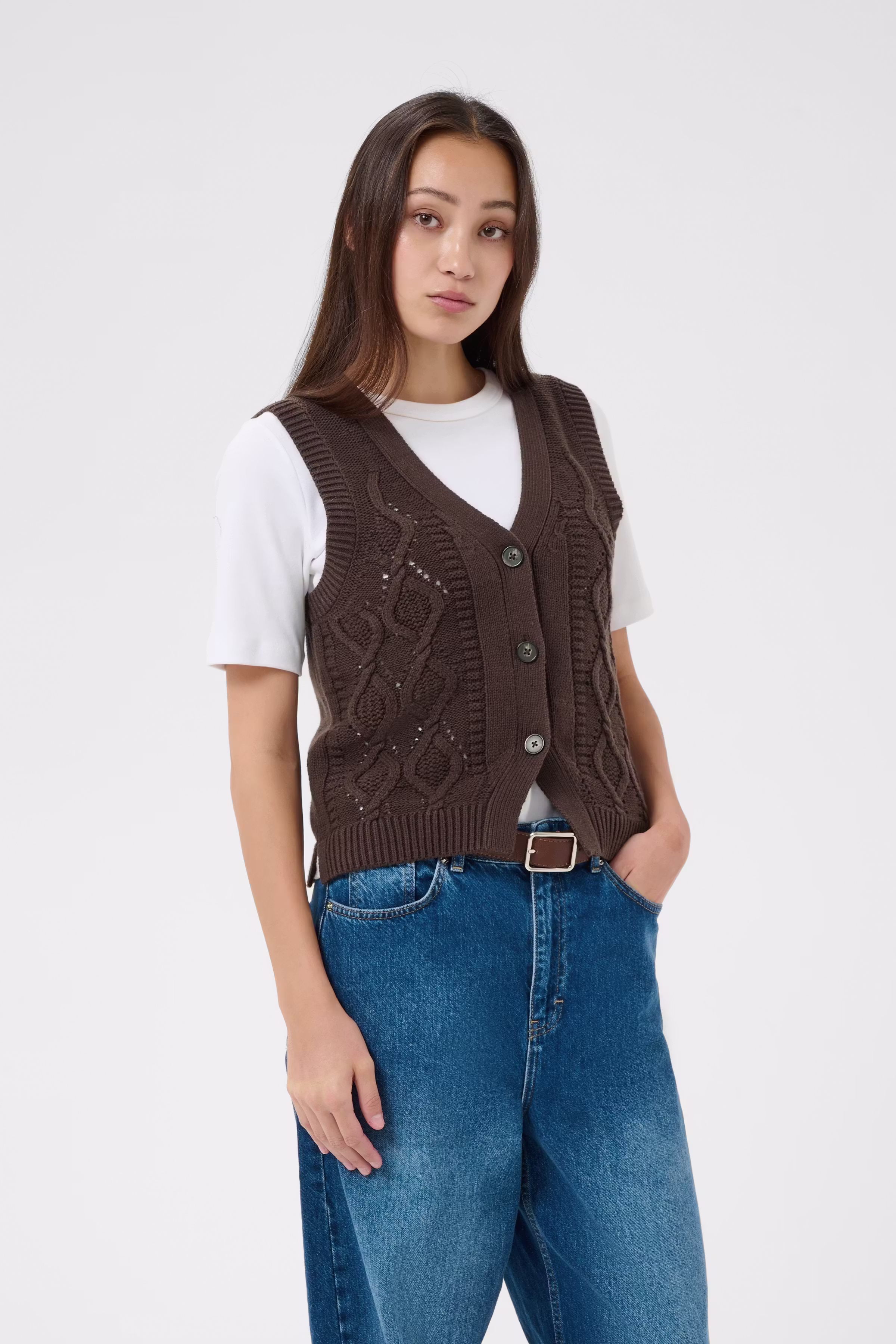 ChristinPW Vest LOOKBOOK FRONT 30310791-191106
