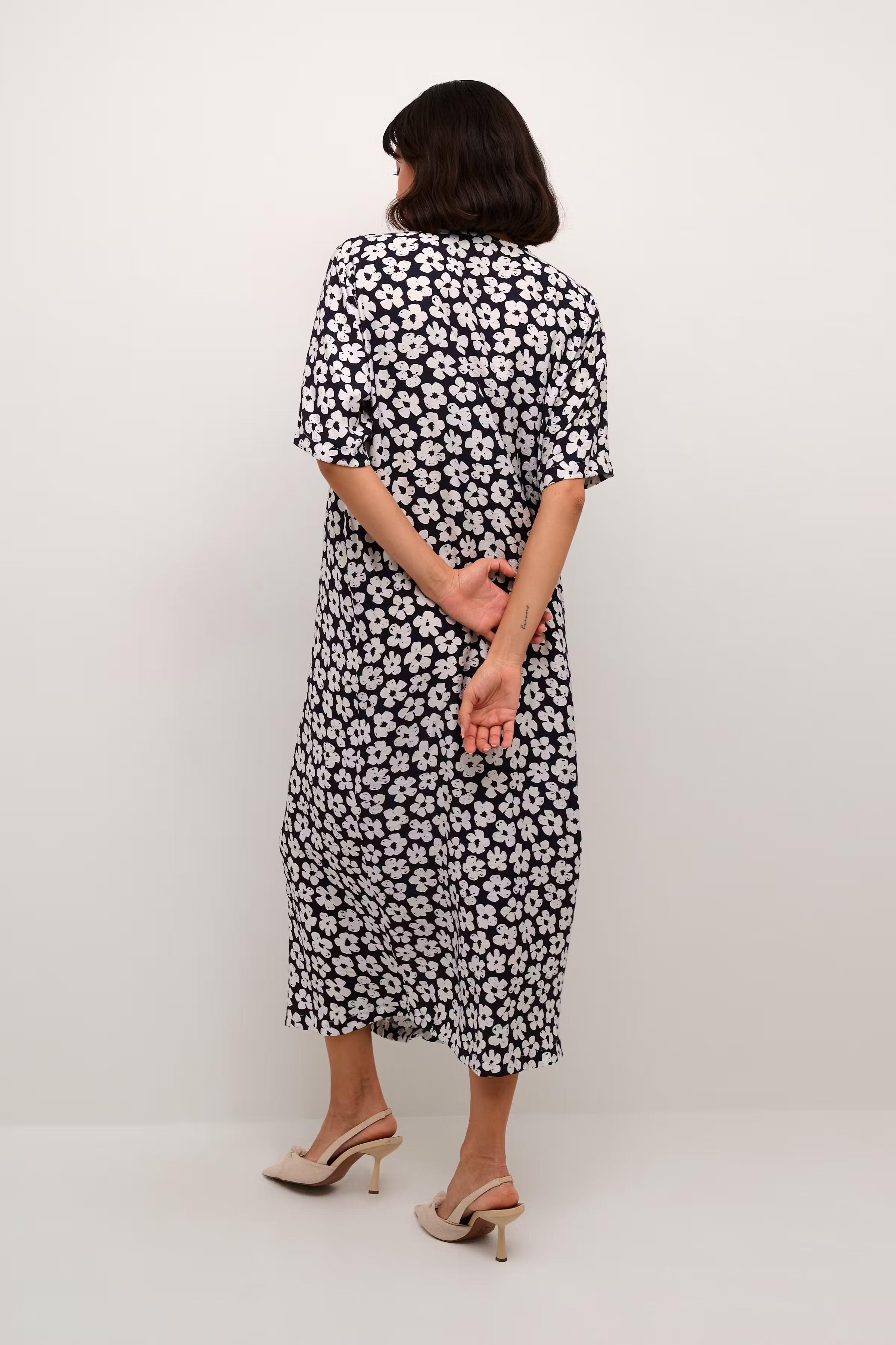 KAraya Jurk LOOKBOOK BACK 10508906-106200