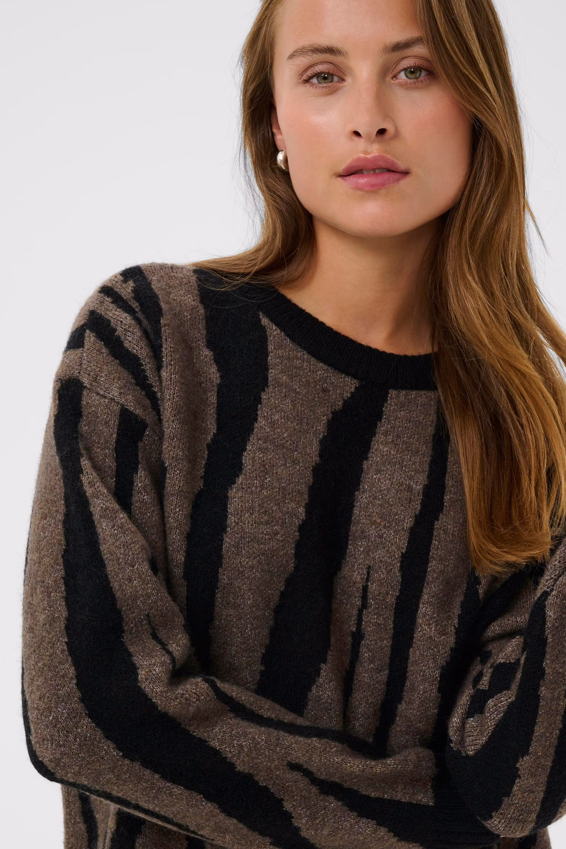 KAbitzy Pullover LOOKBOOK DETAIL 10510840-109076