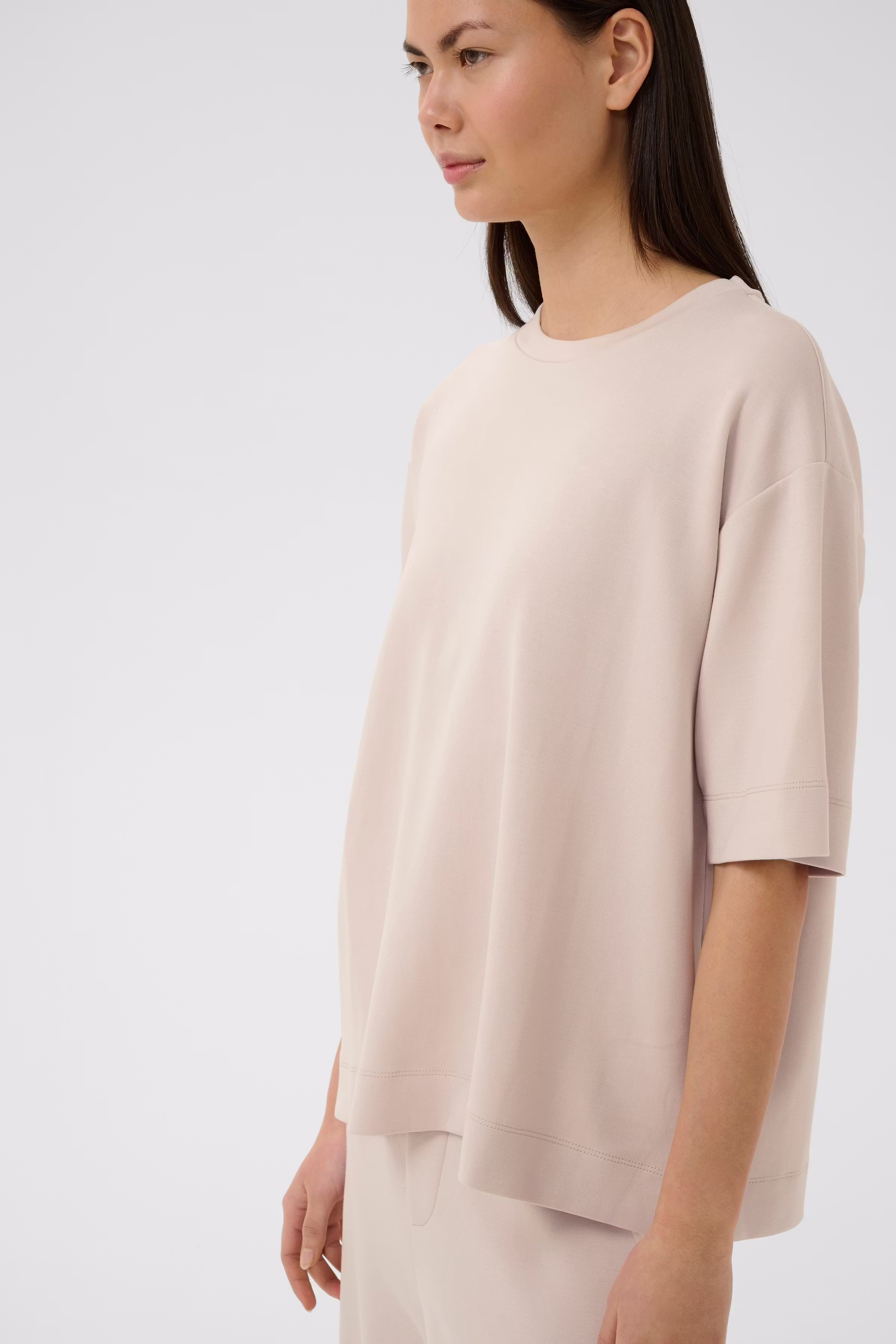 PannieIW Oversize T-shirt LOOKBOOK DETAIL 30109225-130403