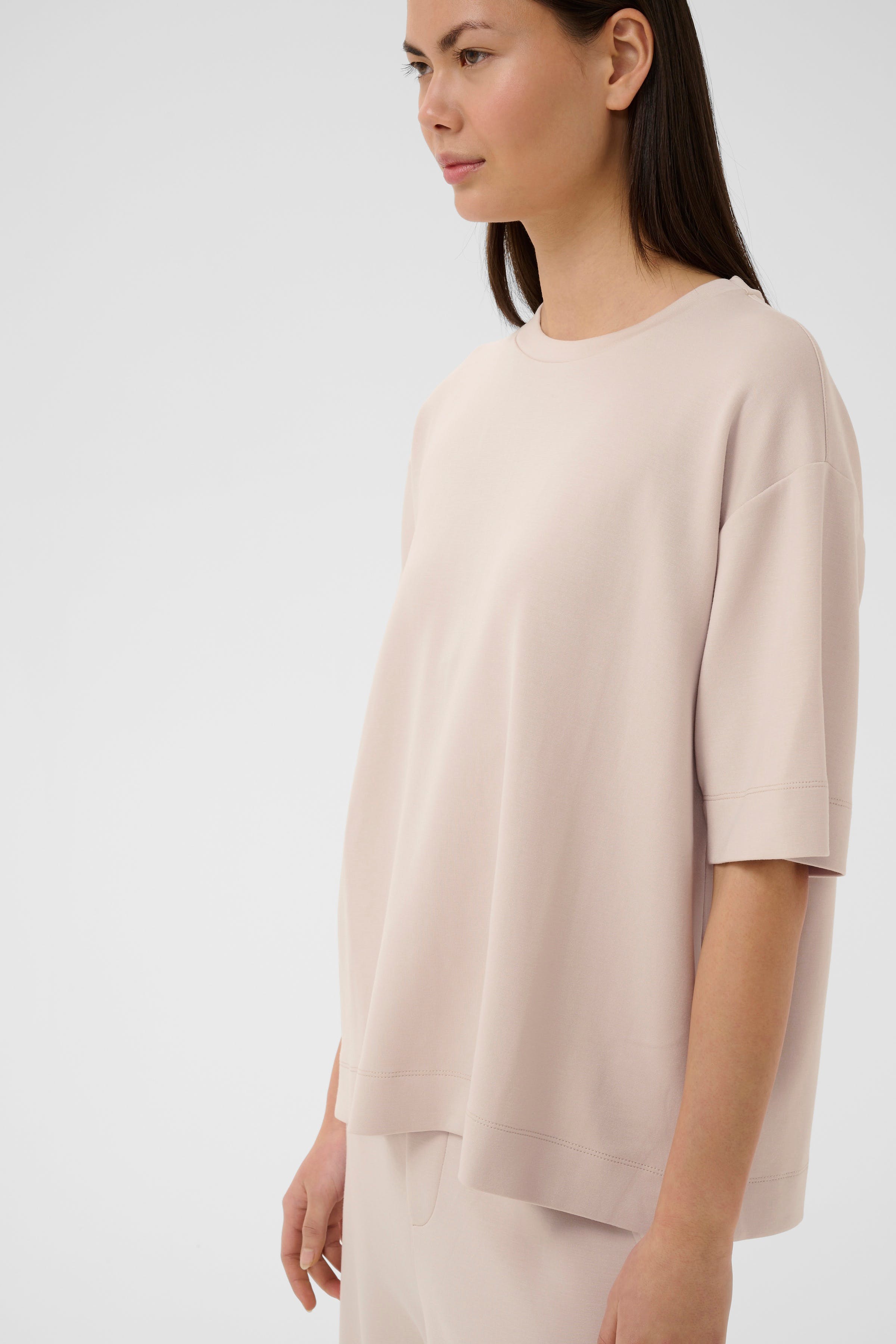 PannieIW Oversize T-shirt LOOKBOOK DETAIL 30109225-130403