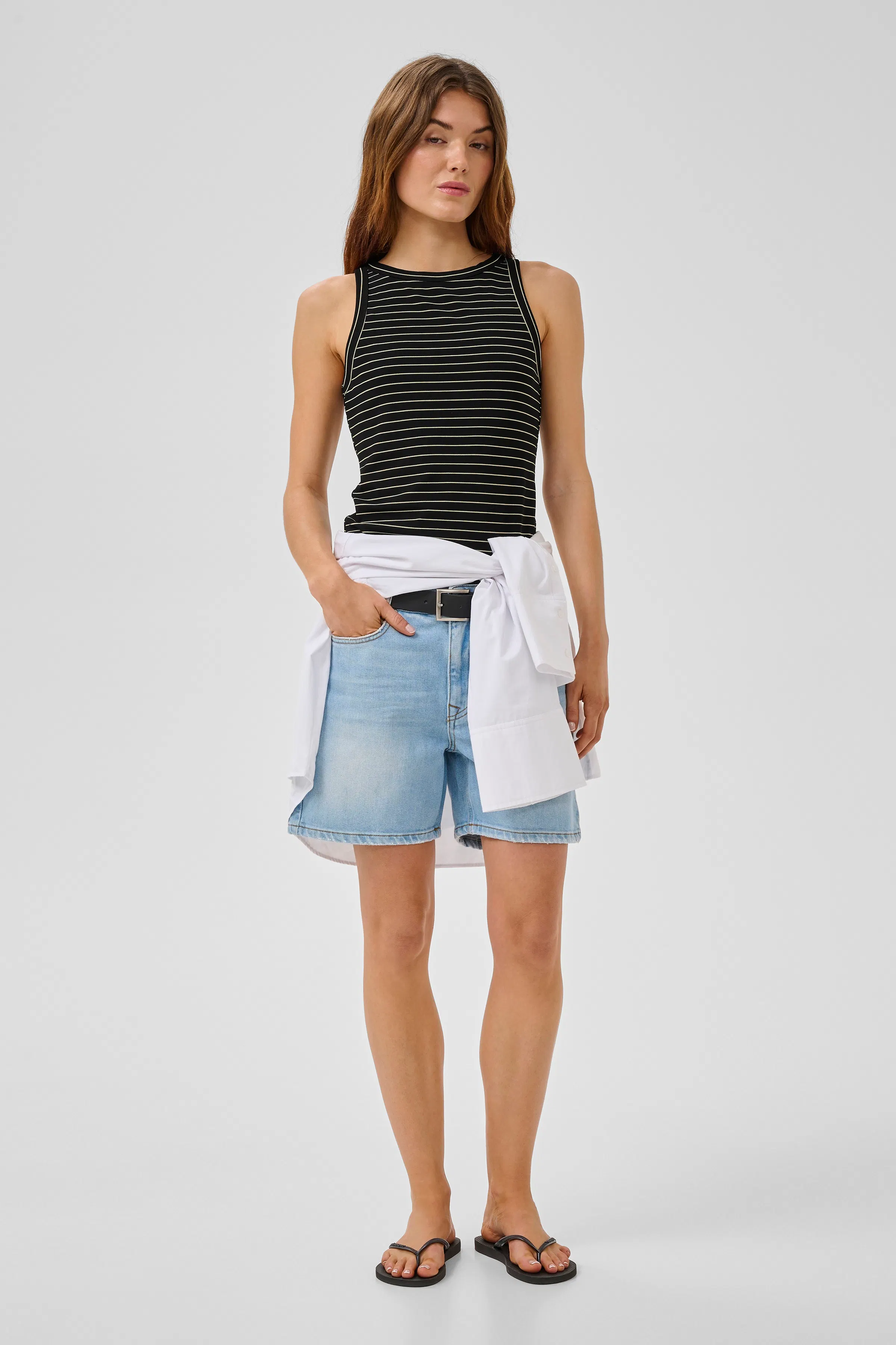 MWKallura Top LOOKBOOK FRONT 10705547-109428