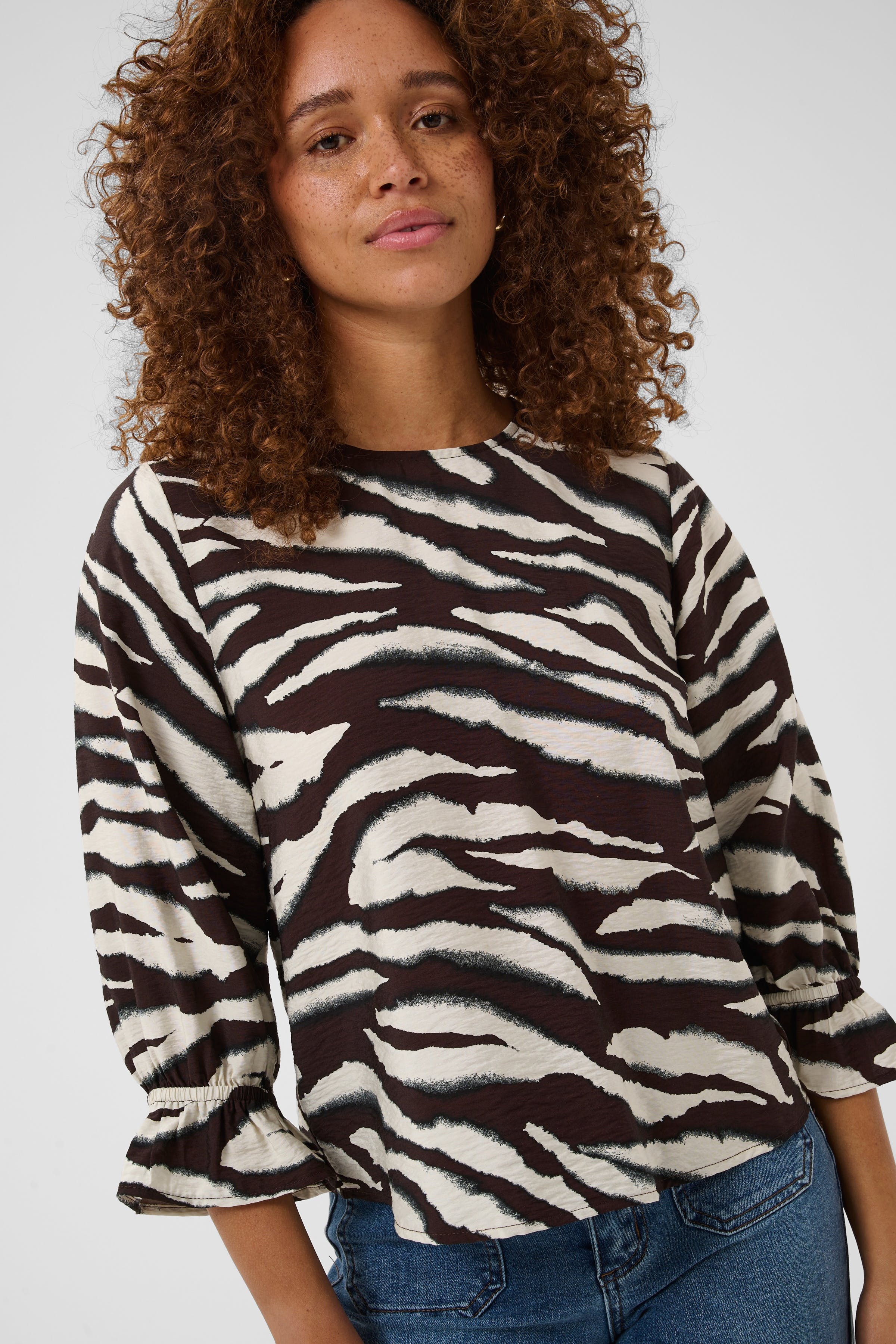 KAviky Skjorta LOOKBOOK FRONT 10511735-109449