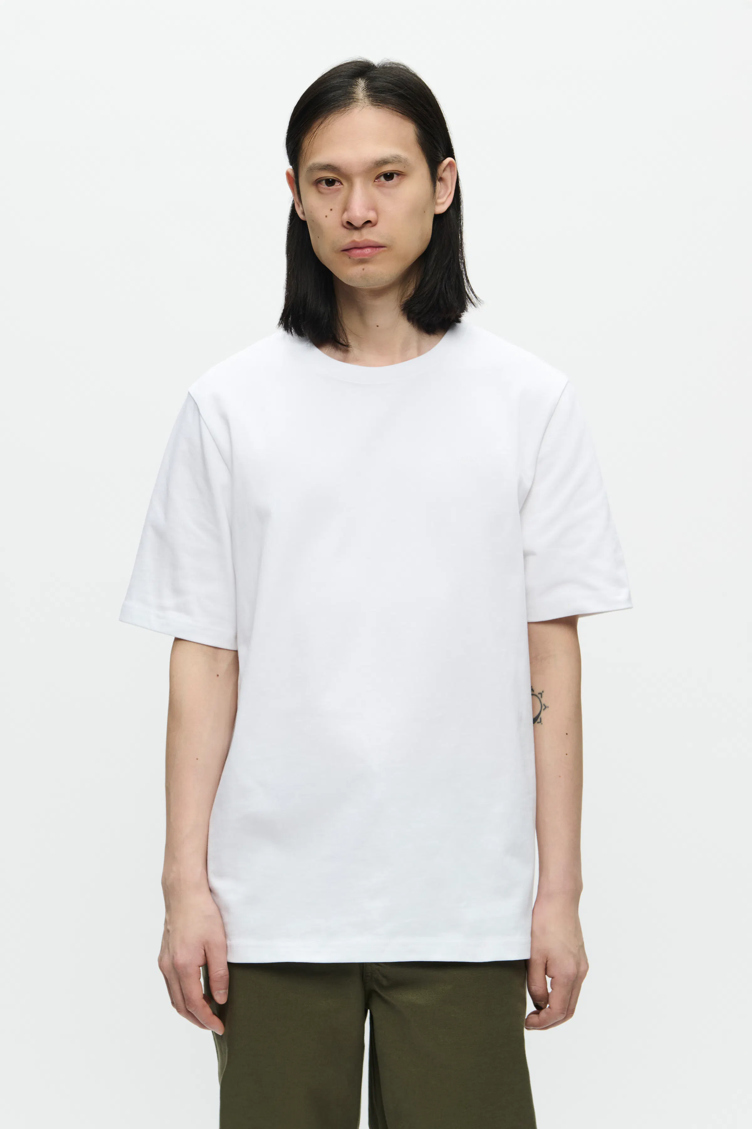 WWBobby T-shirt LOOKBOOK FRONT 30251550-110601