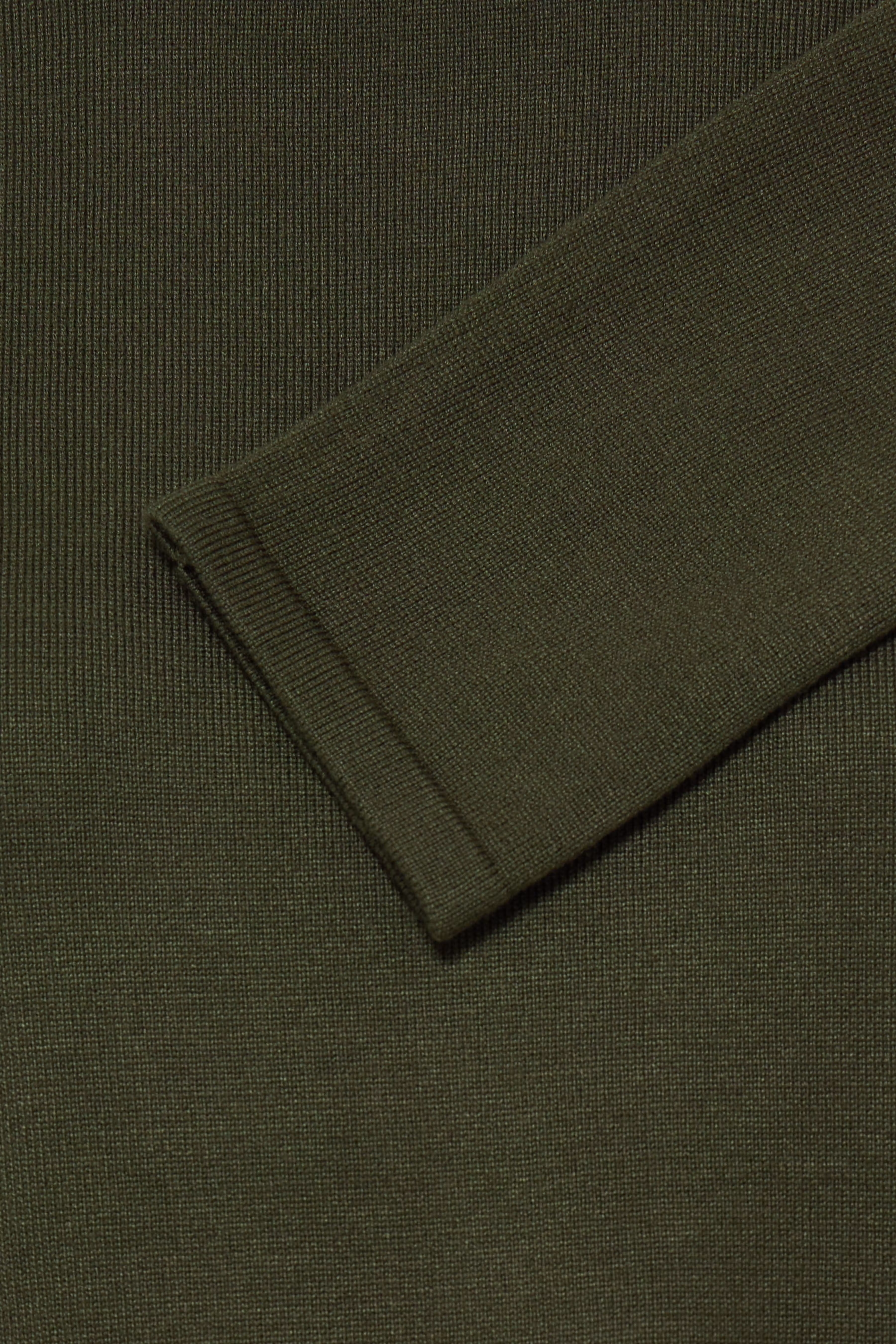 IHLULS O-Neck Pullover PACK DETAIL 20125814-190509