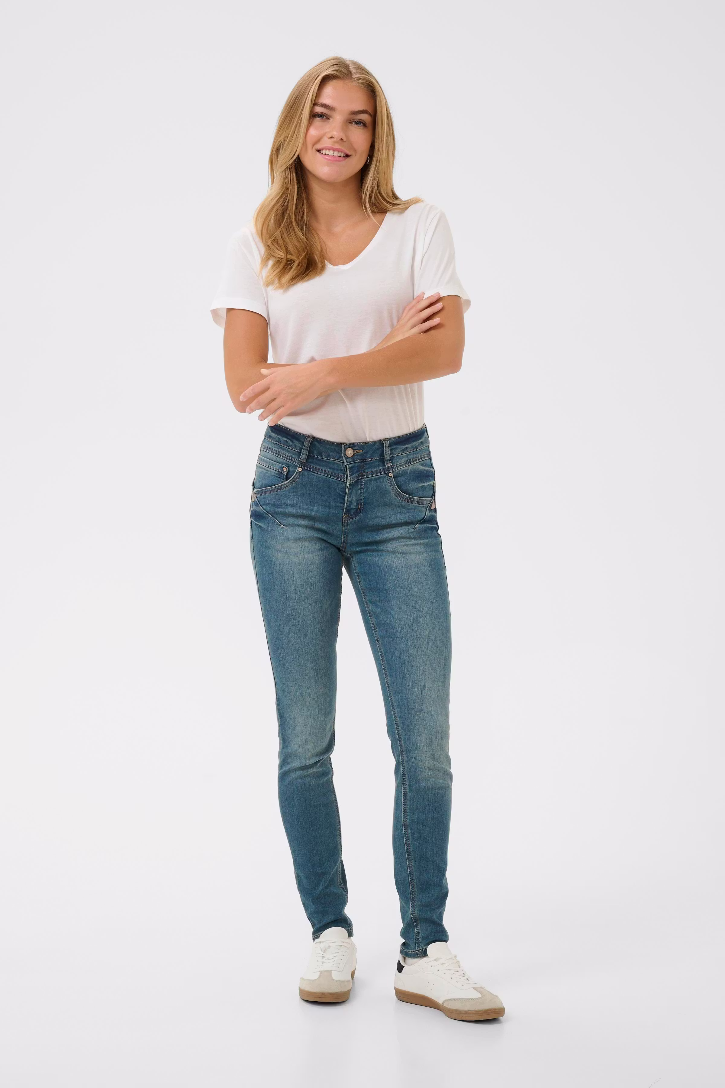 Jeans LOOKBOOK FRONT 10604221-62505