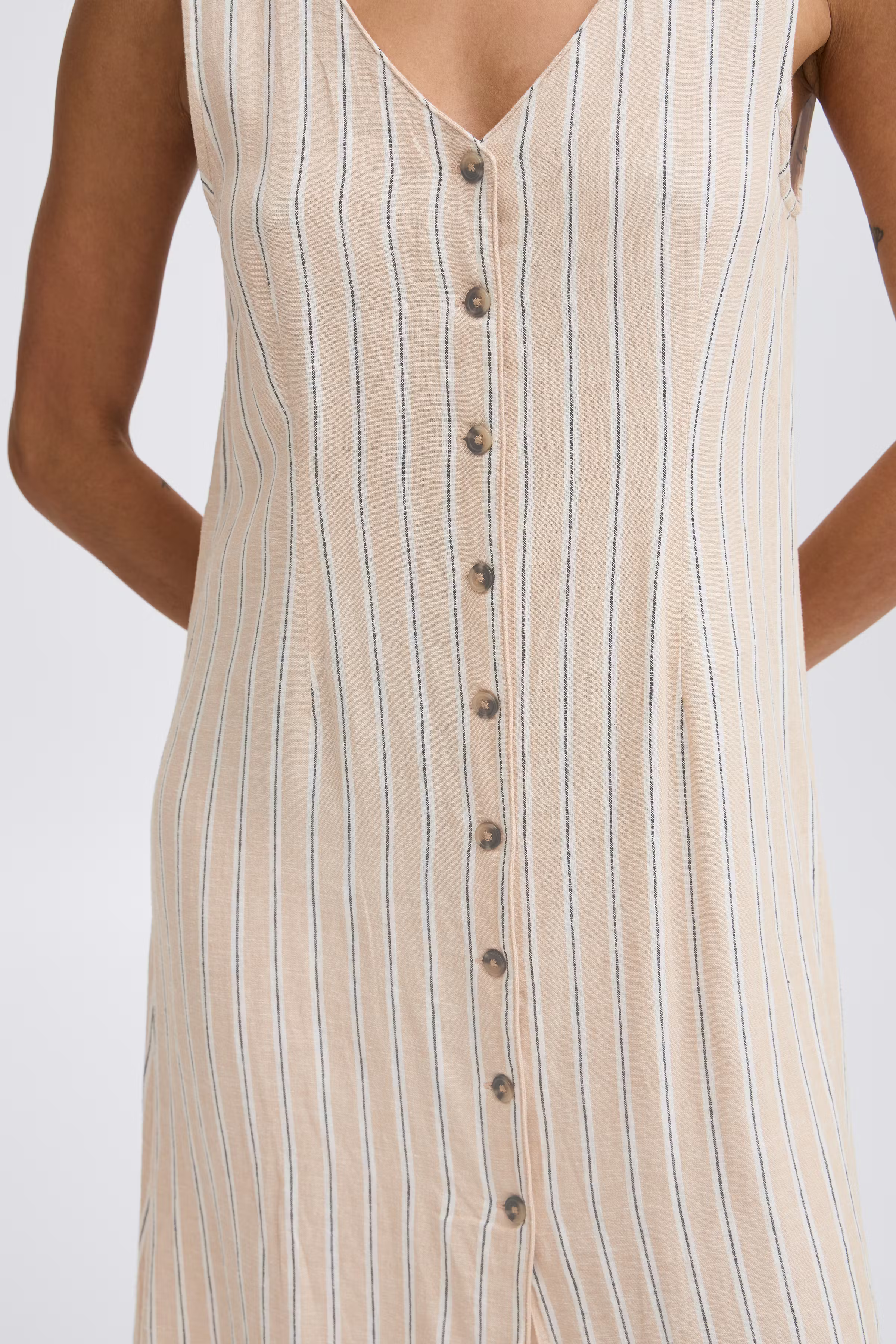 BYFALAKKA Dress LOOKBOOK DETAIL 20816615-204545