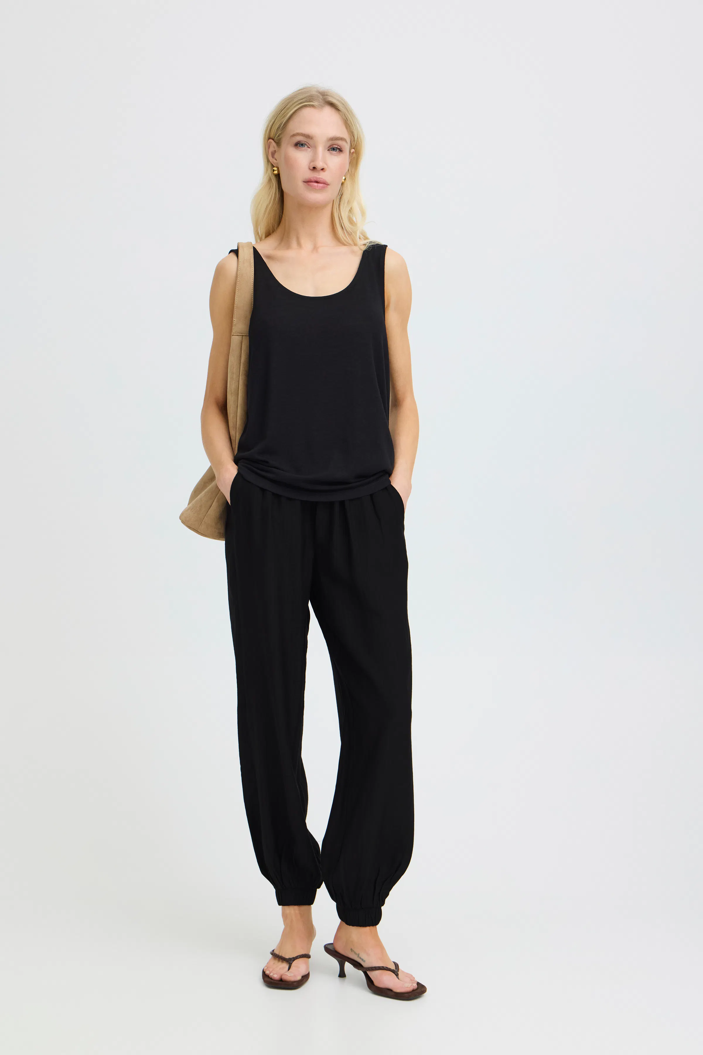 BYJOANNIE Bukser LOOKBOOK FRONT 20819216-194008