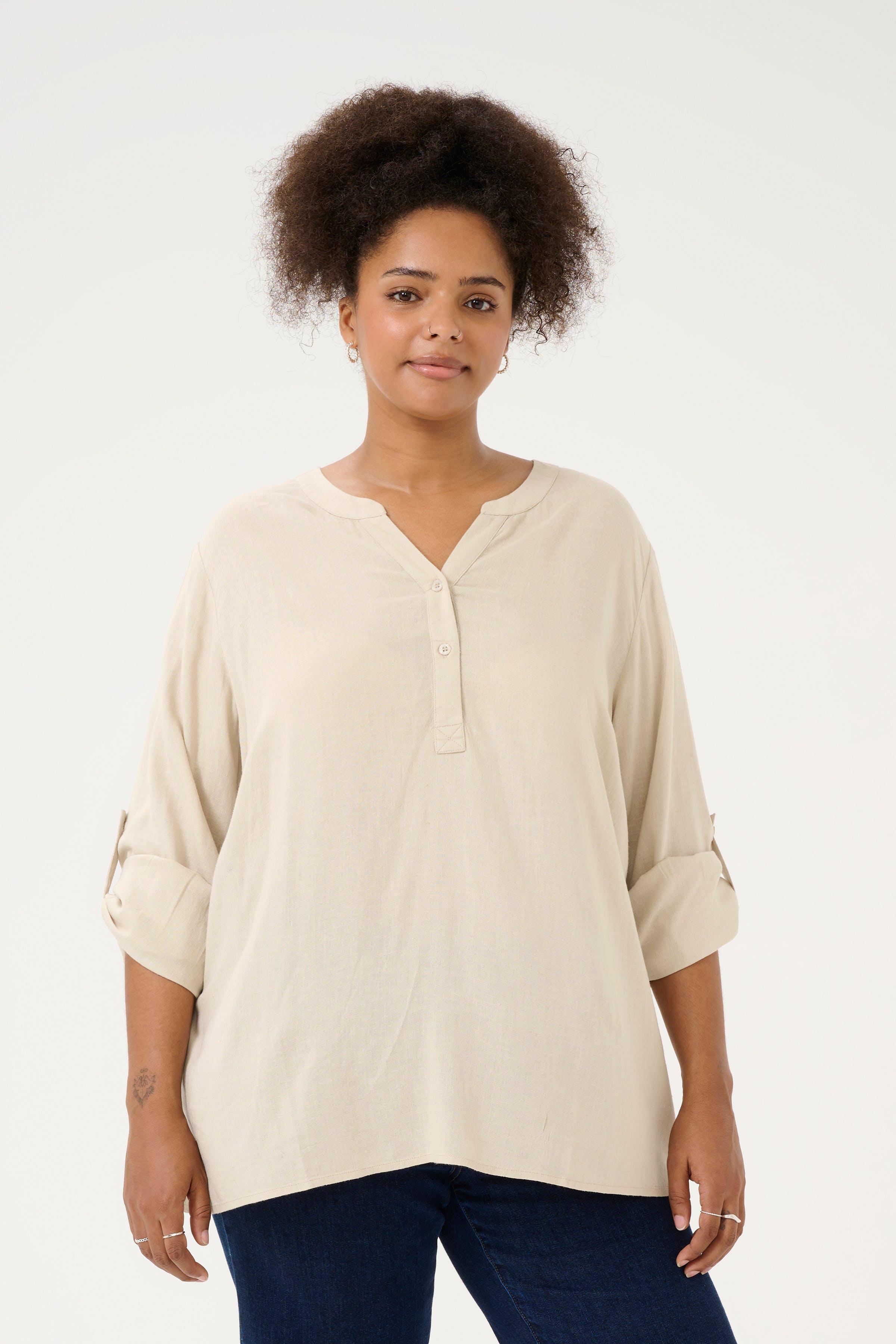 KCmille Linen Blouse LOOKBOOK FRONT 10582215-151305