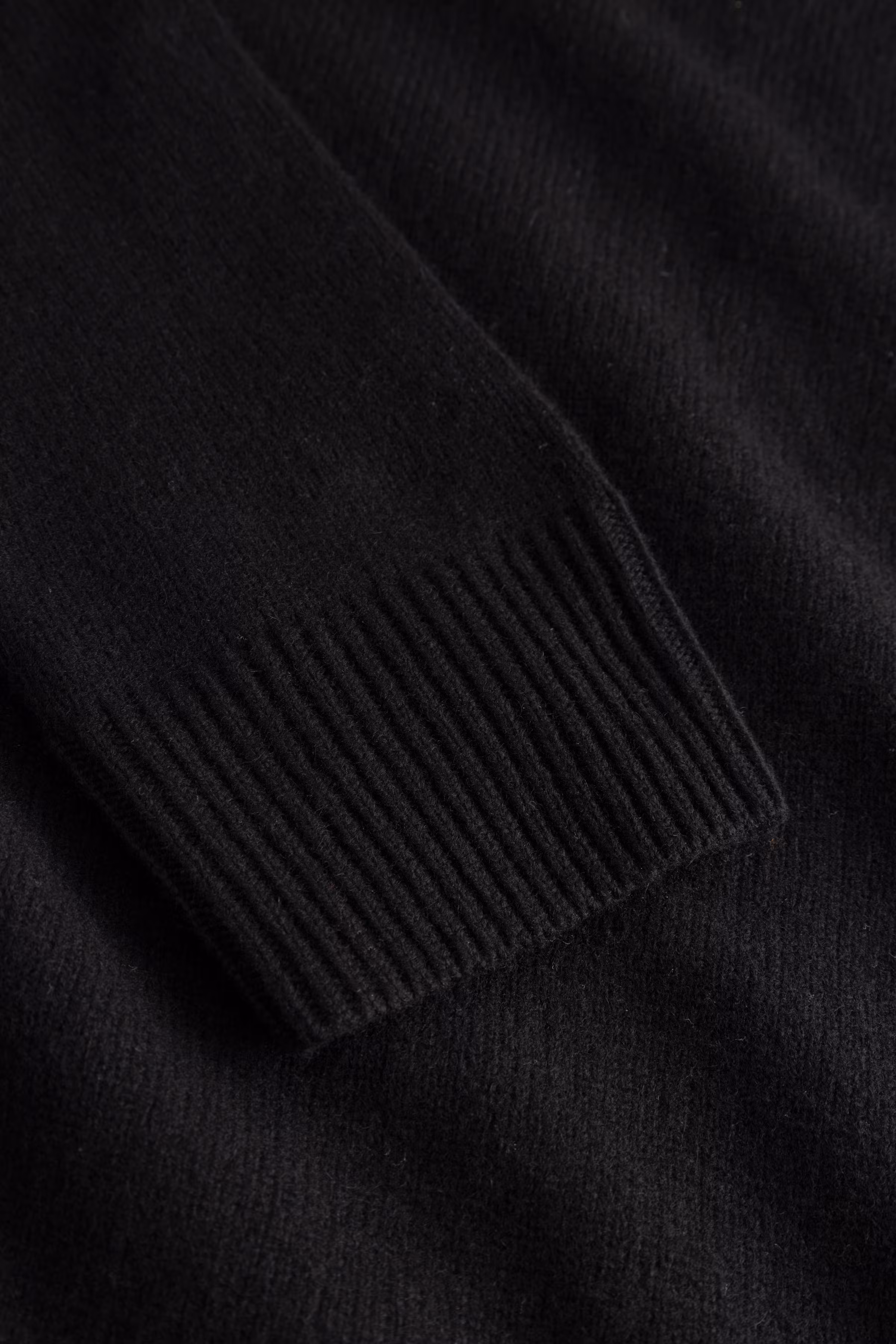 WWlogo Pullover PACK DETAIL 30252198-303700