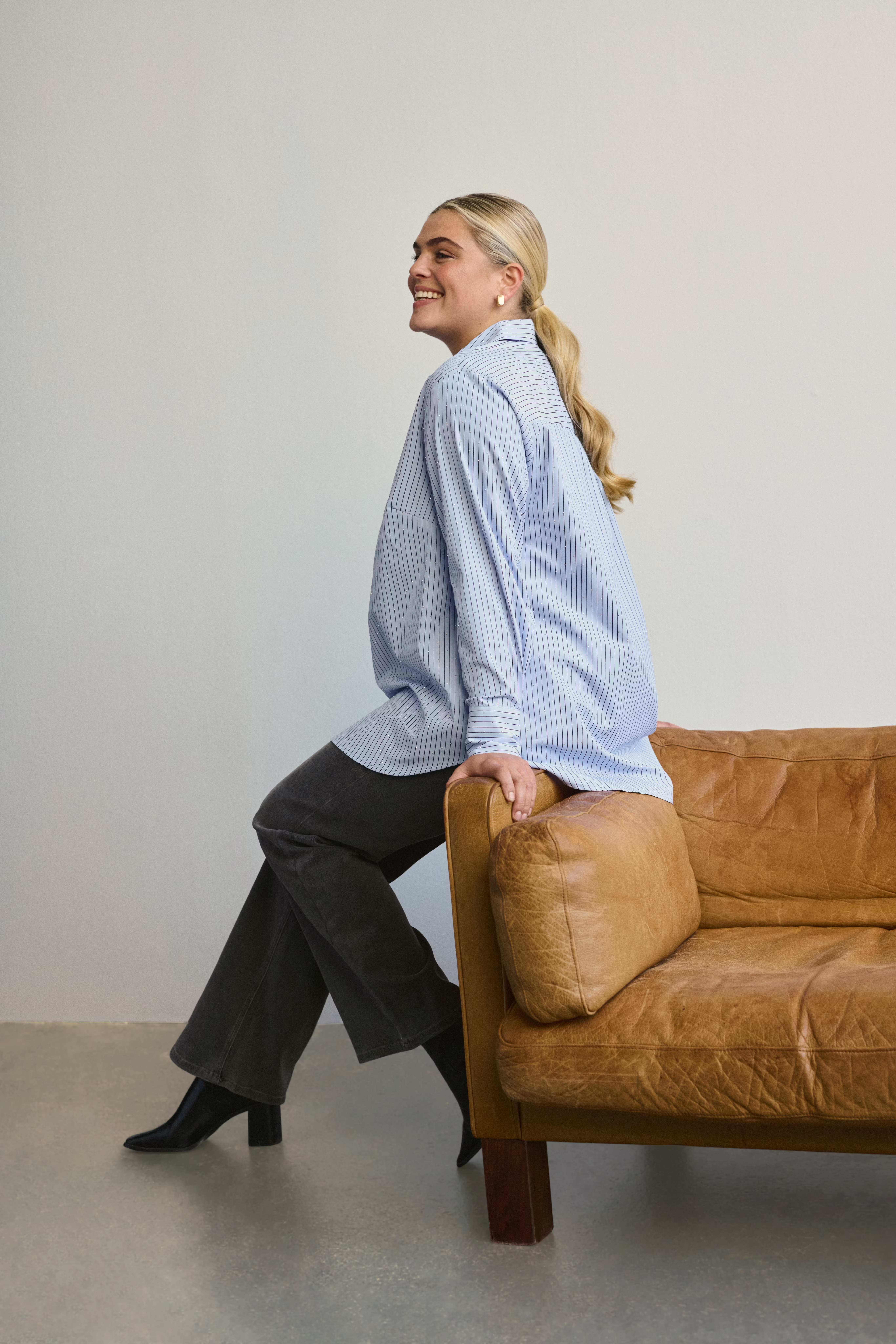 KCsina Jeans LOCATION NONE 10583446-103162