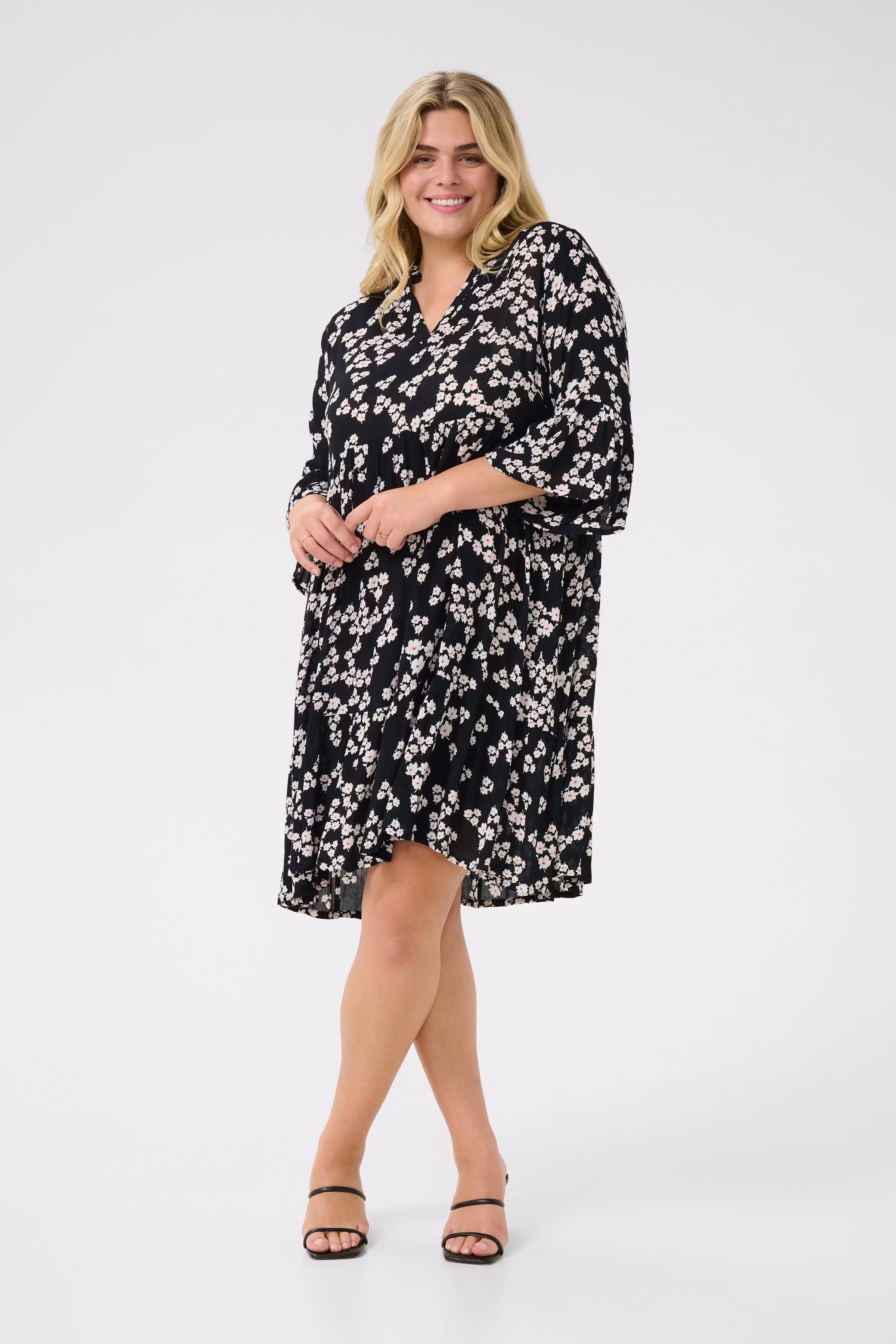 KCami Dress LOOKBOOK FRONT 10582029-107561