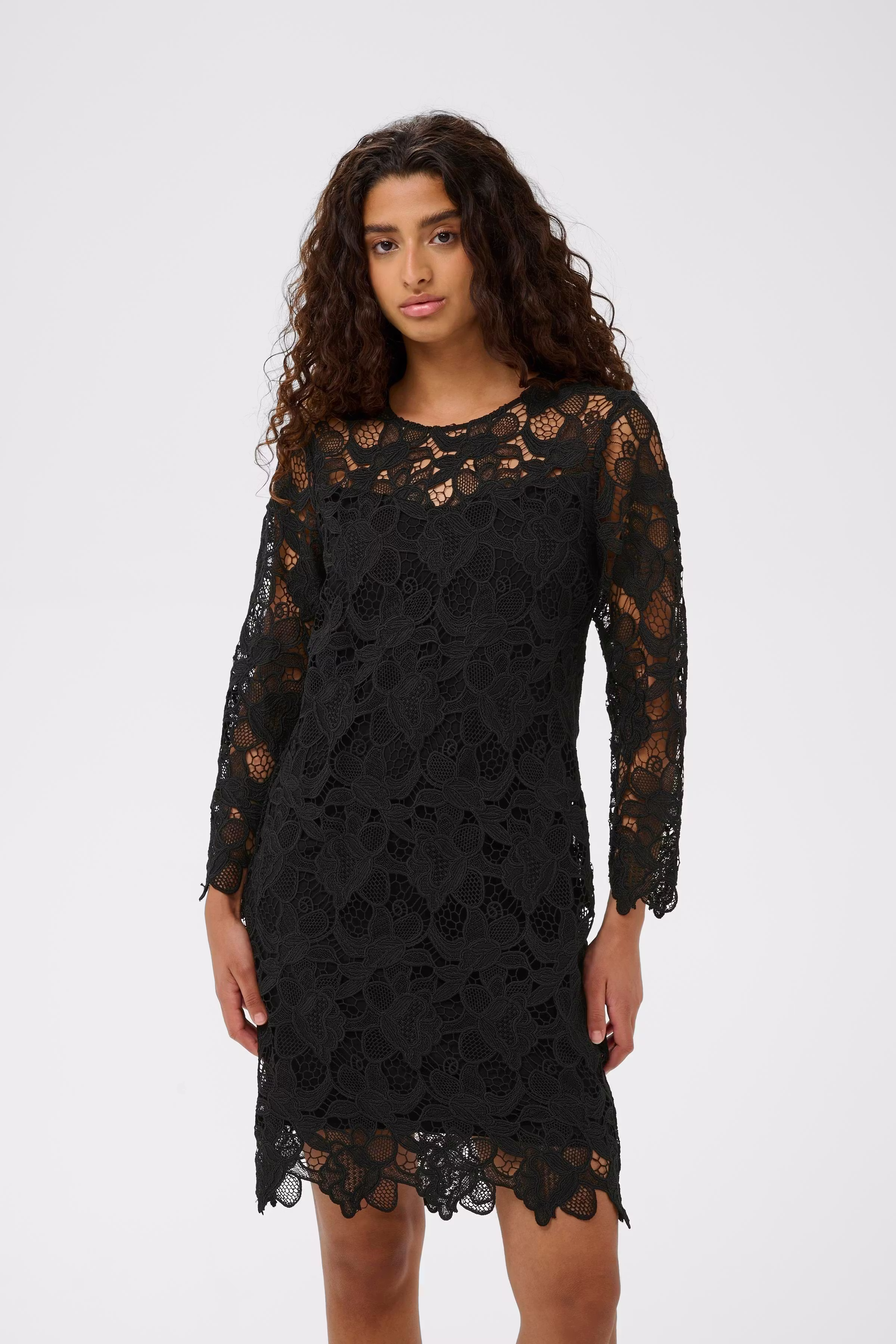 AimeeIW Kjole LOOKBOOK FRONT 30110880-194008