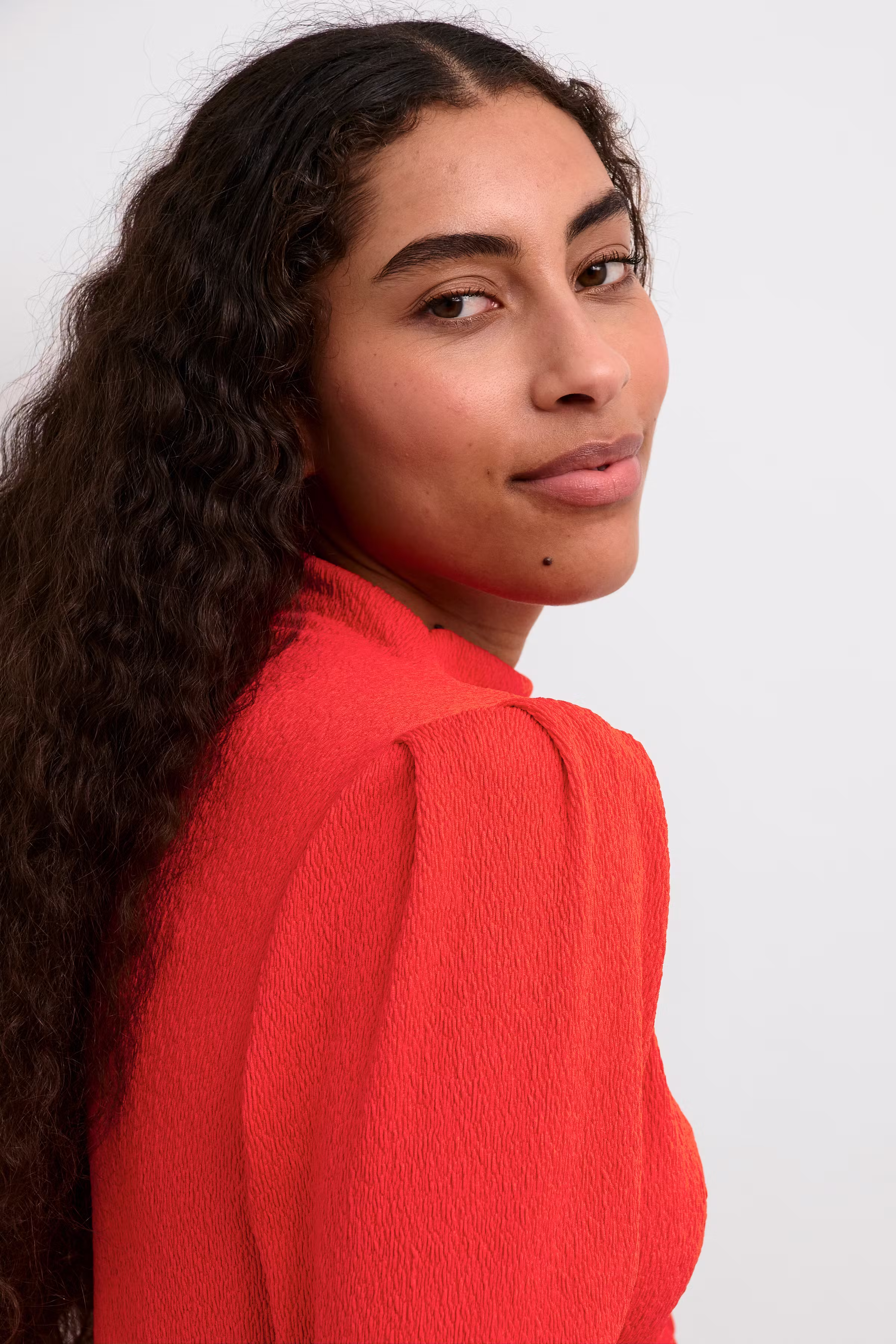 KArobin Blouse LOOKBOOK DETAIL 10509013-106693