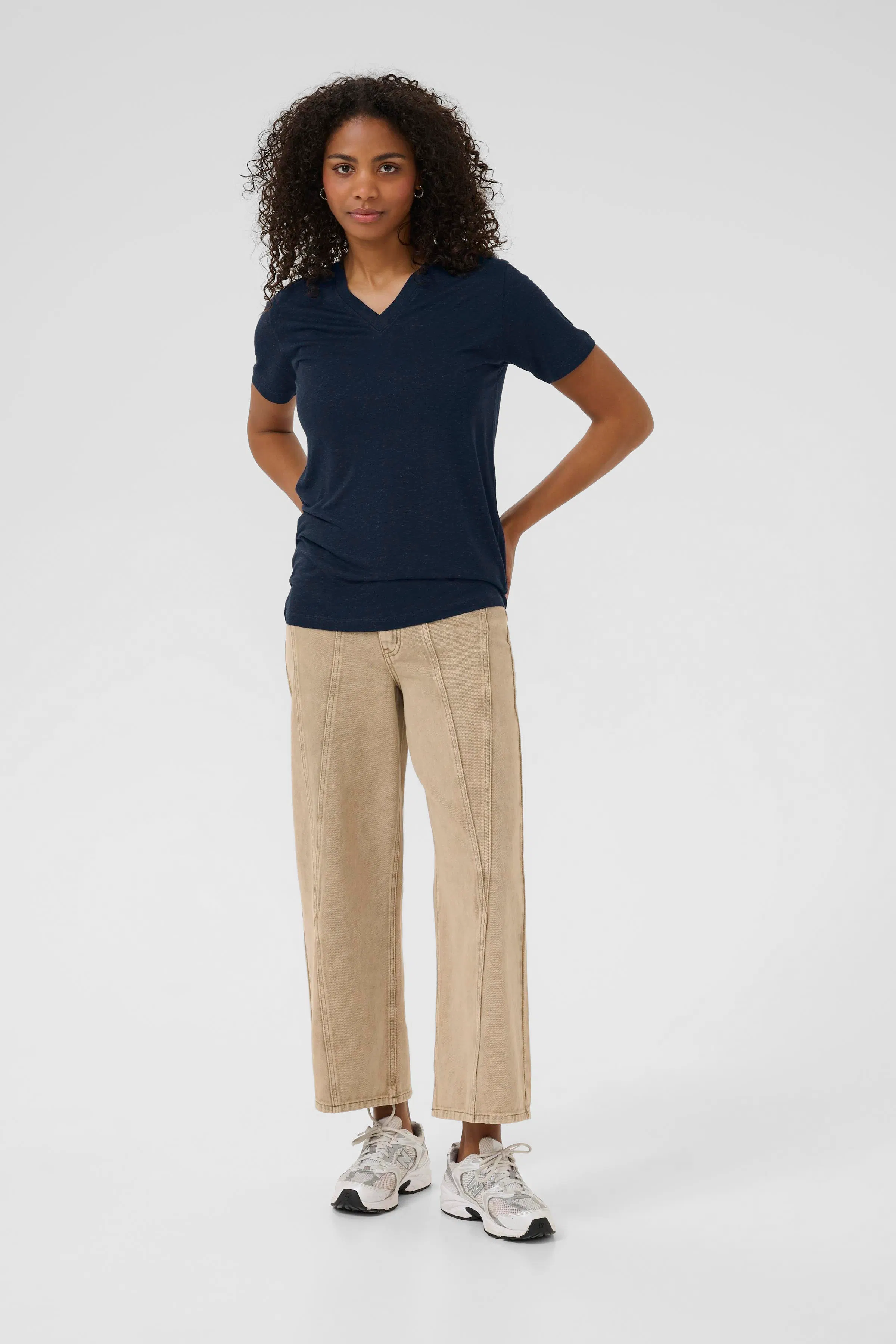 KAmaria T-shirt LOOKBOOK FRONT 10510066-194020