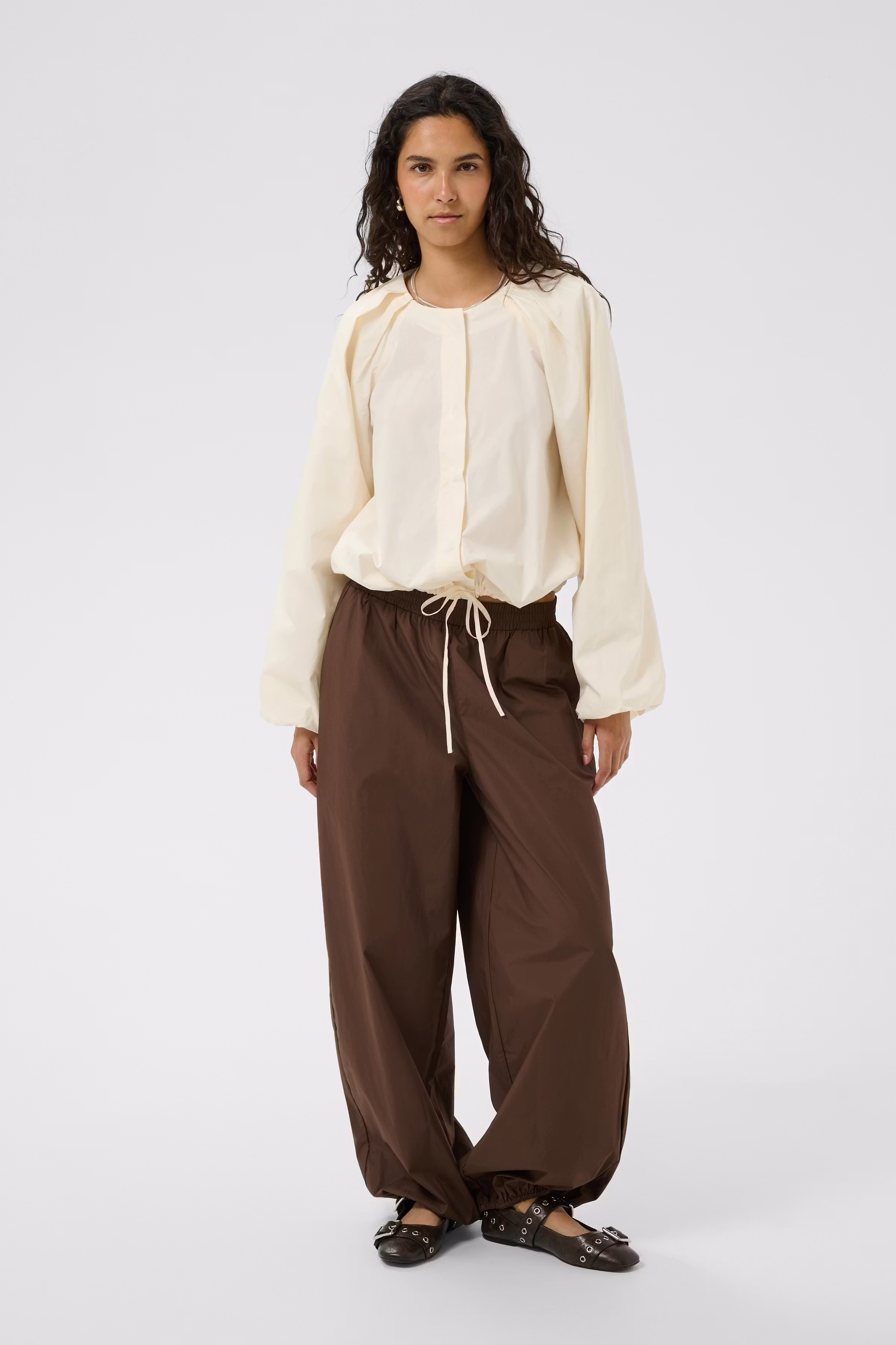 KBVicky Trousers LOOKBOOK FRONT 10106090-191216