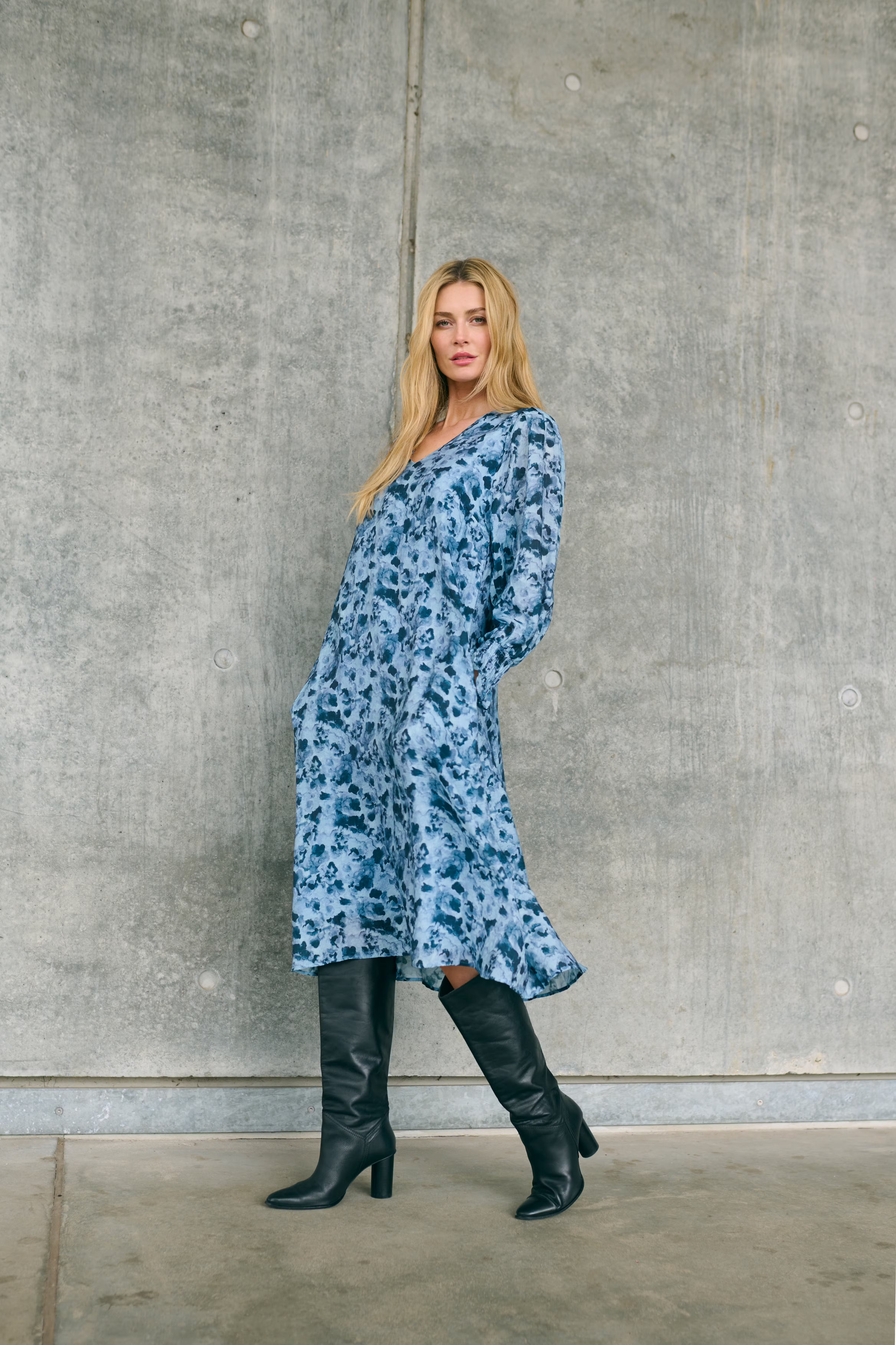 KAsus Kleid LOCATION NONE 10508171-105268