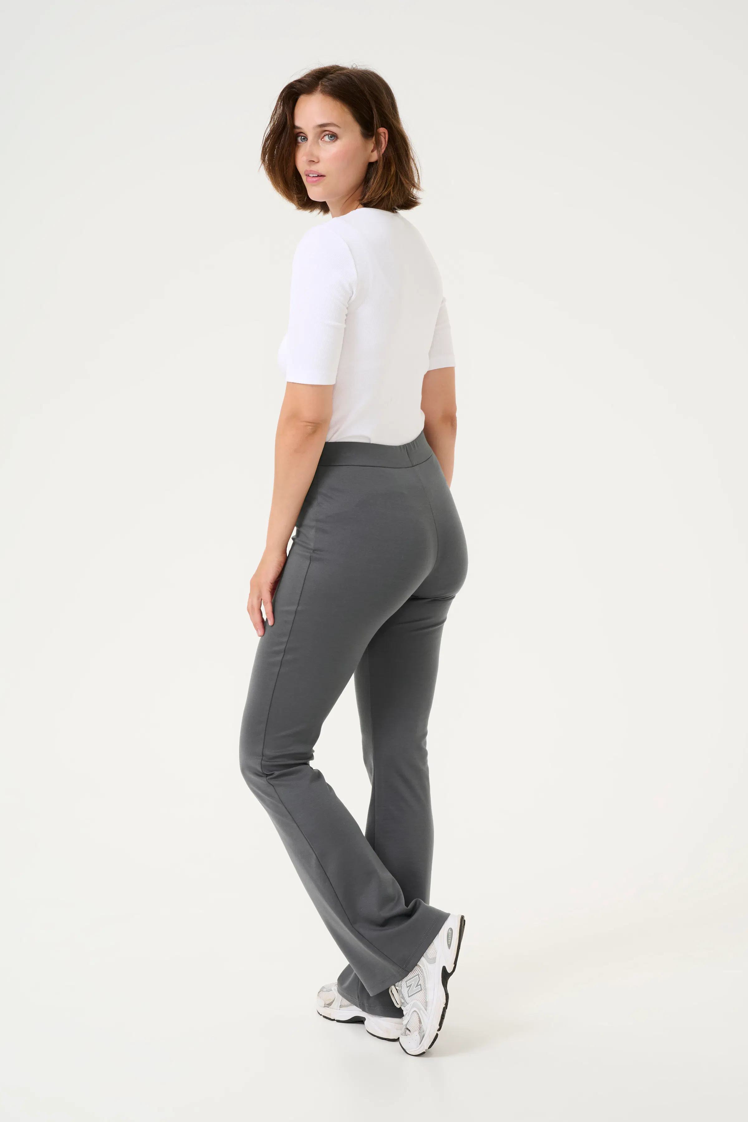 KAjenny Bukser LOOKBOOK BACK 10509071-190205