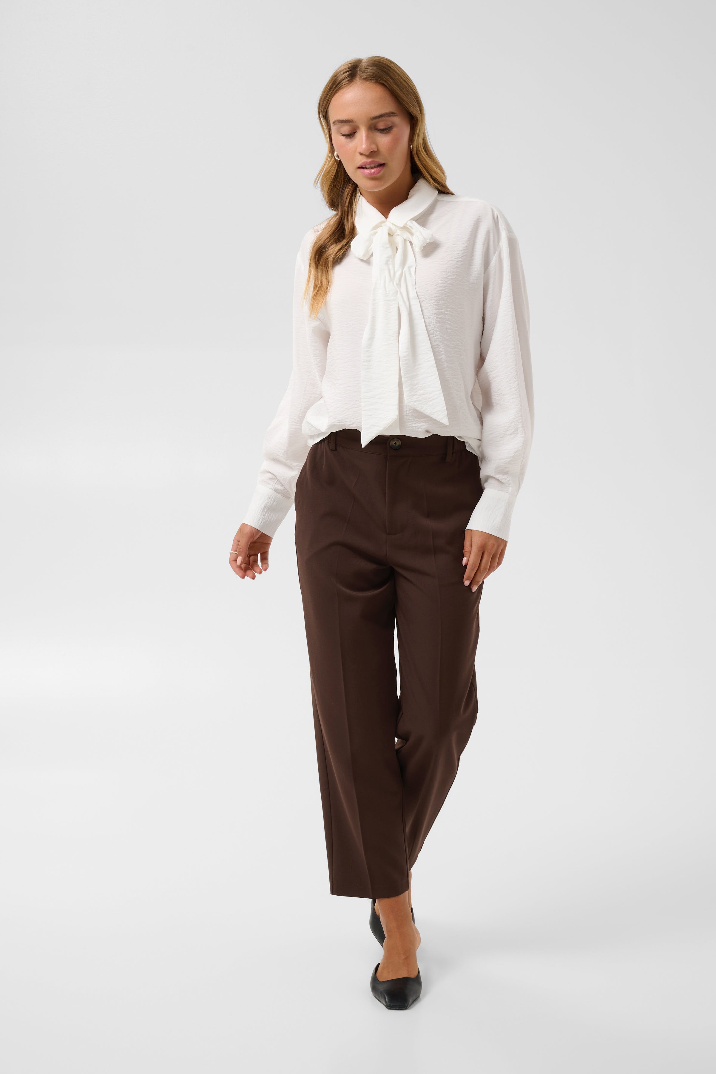 KAheather Bukser LOOKBOOK FRONT 10511224-190915
