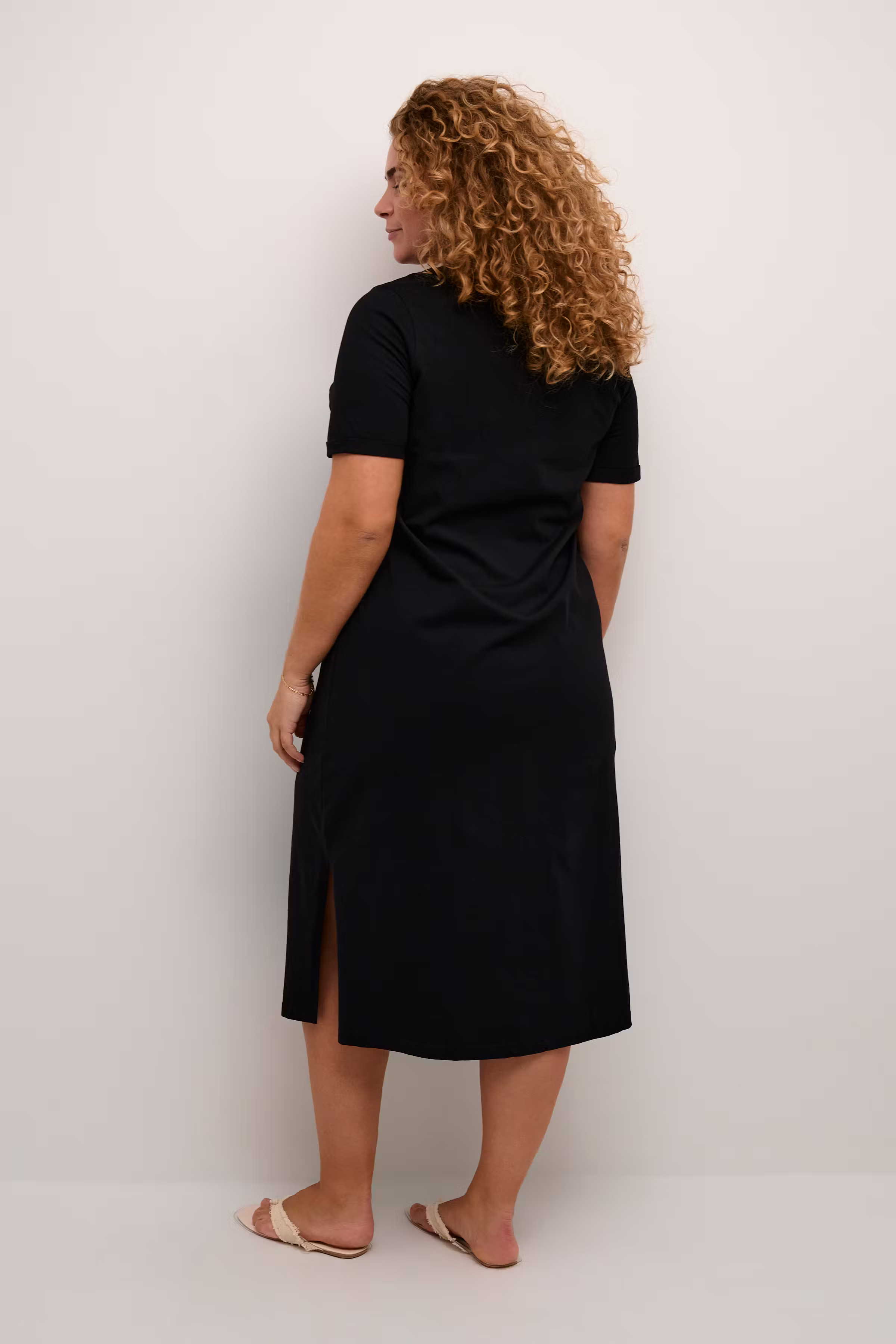 KCcaline Kleid LOOKBOOK BACK 10581037-100121