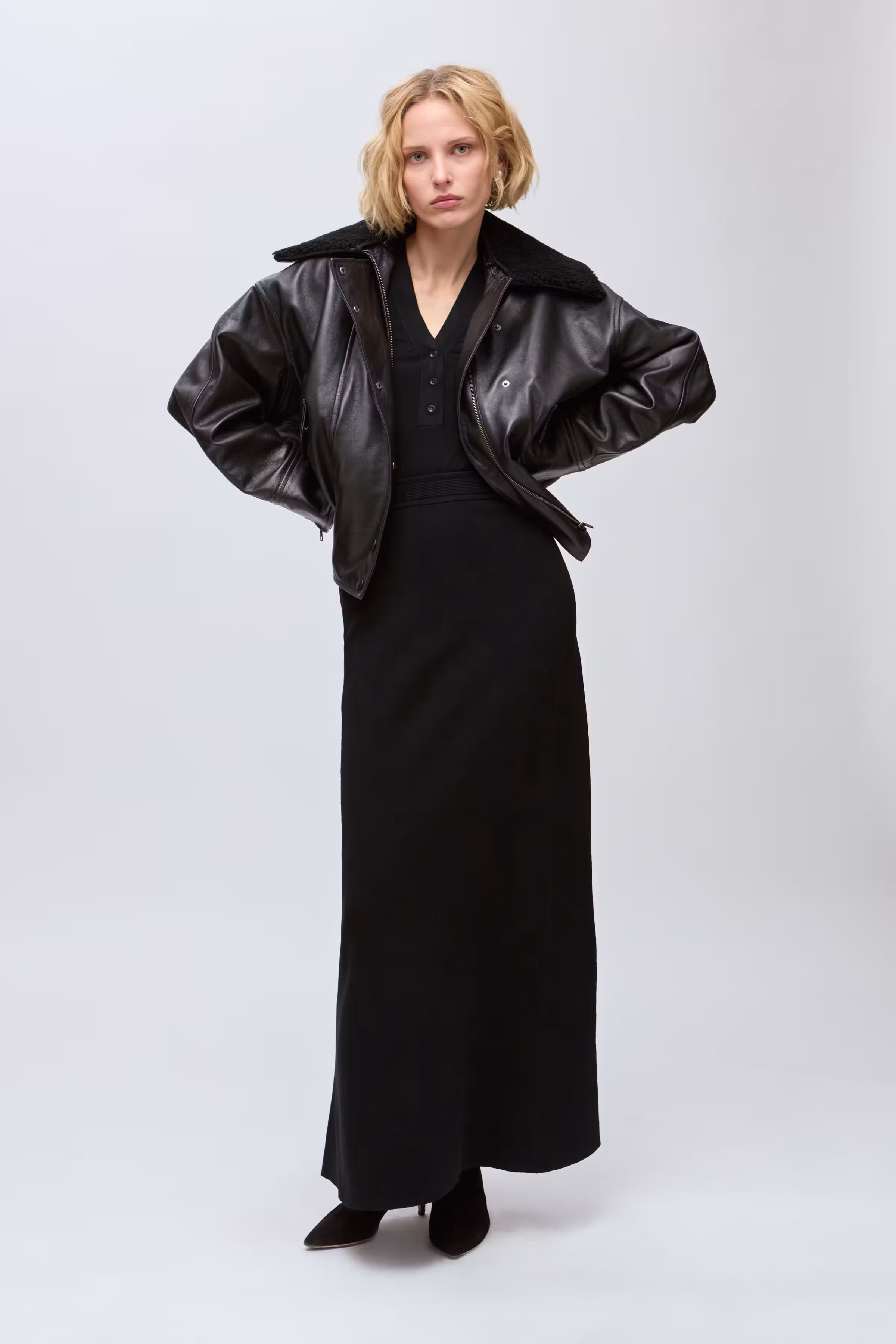 IOLaila Outerwear LOOKBOOK FRONT 30600079-BK999