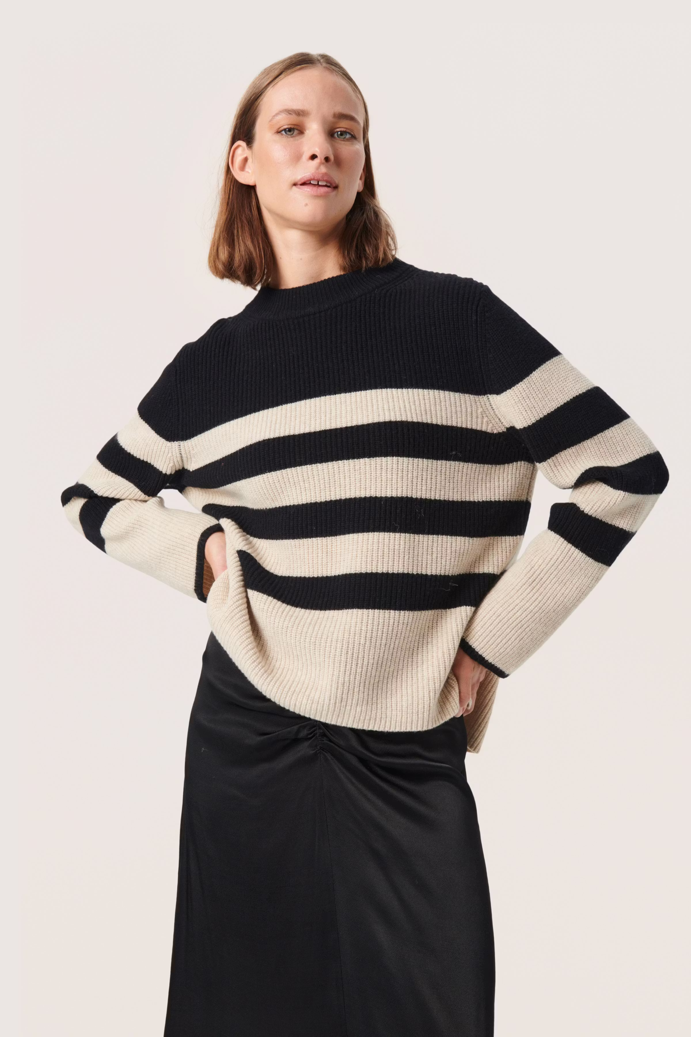 SLMolina Pullover LOOKBOOK FRONT 30407116-302495