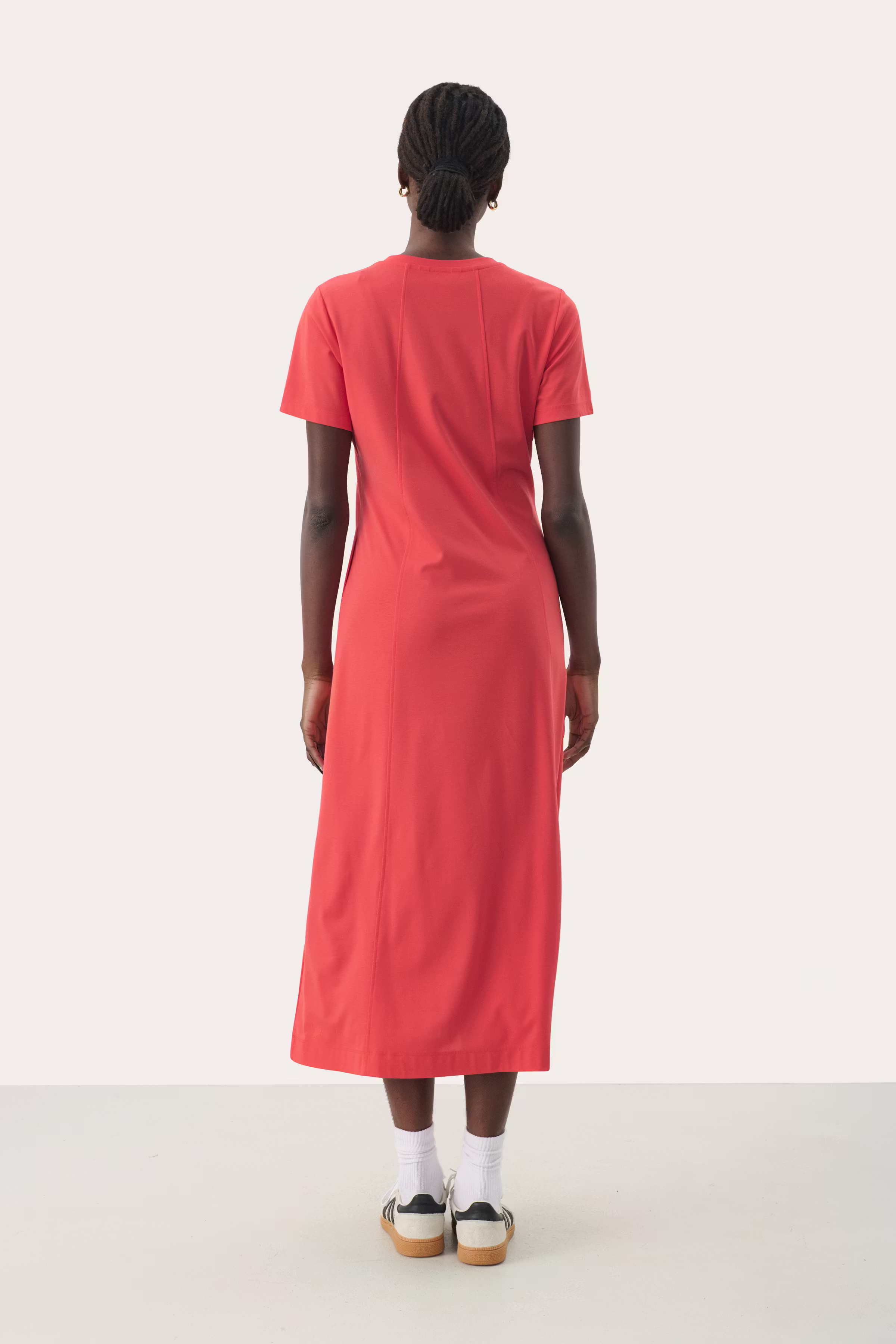 NataziaPW Kjole LOOKBOOK BACK 30309456-171663