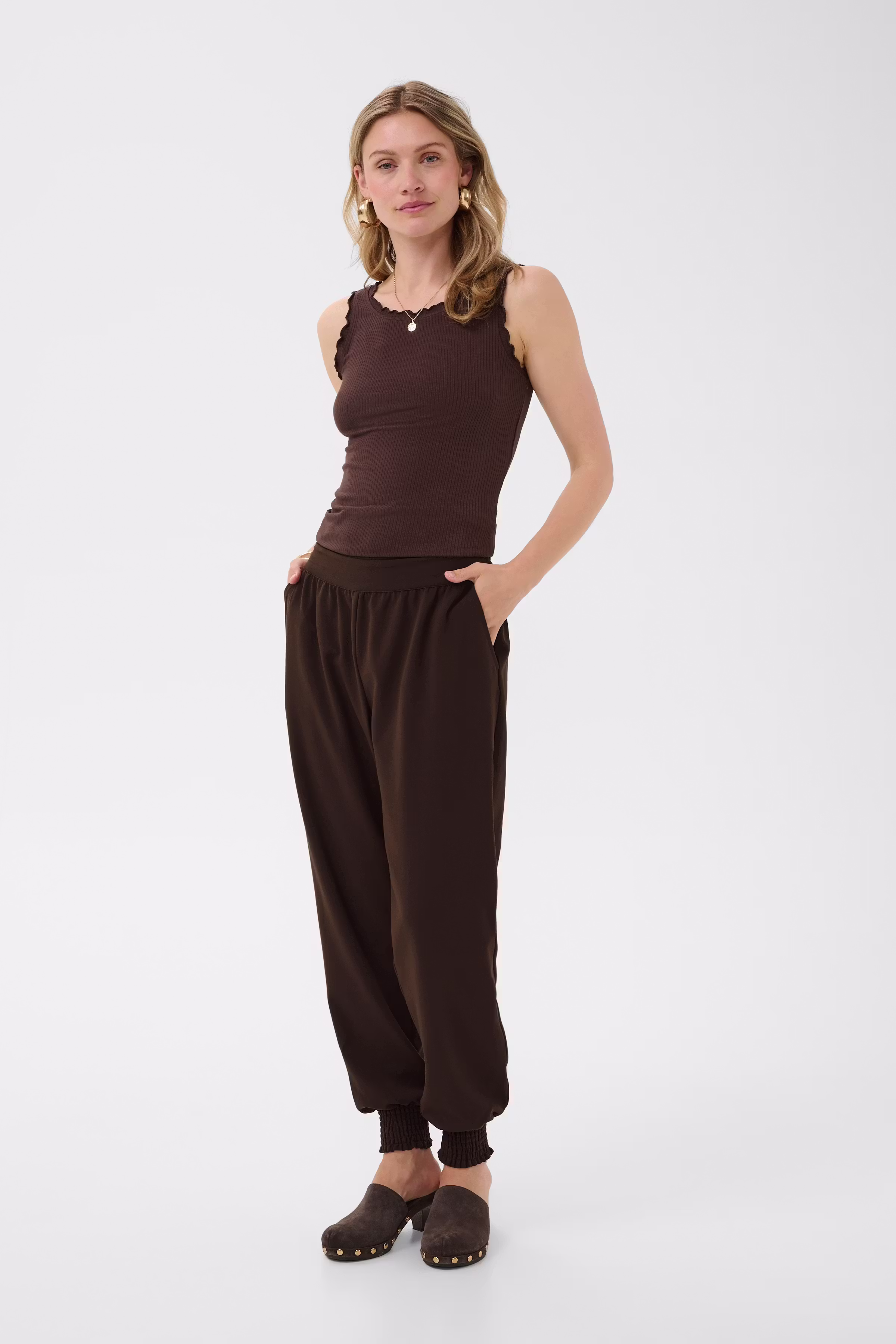 CRCharlott Broek LOOKBOOK FRONT 10608712-191016